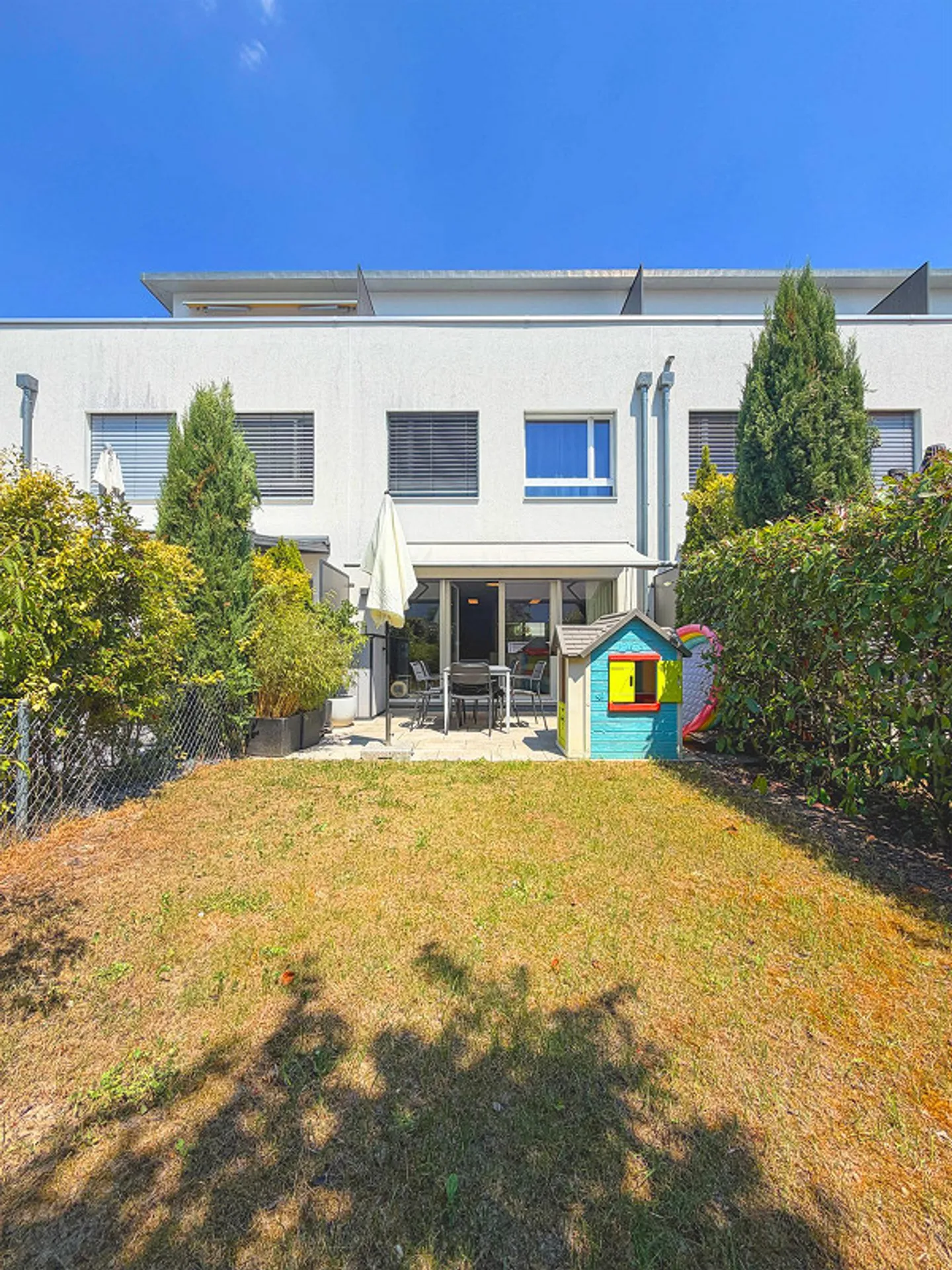 Modern Row House, Oberfeld Ostermundigen - Photo 2 of 28