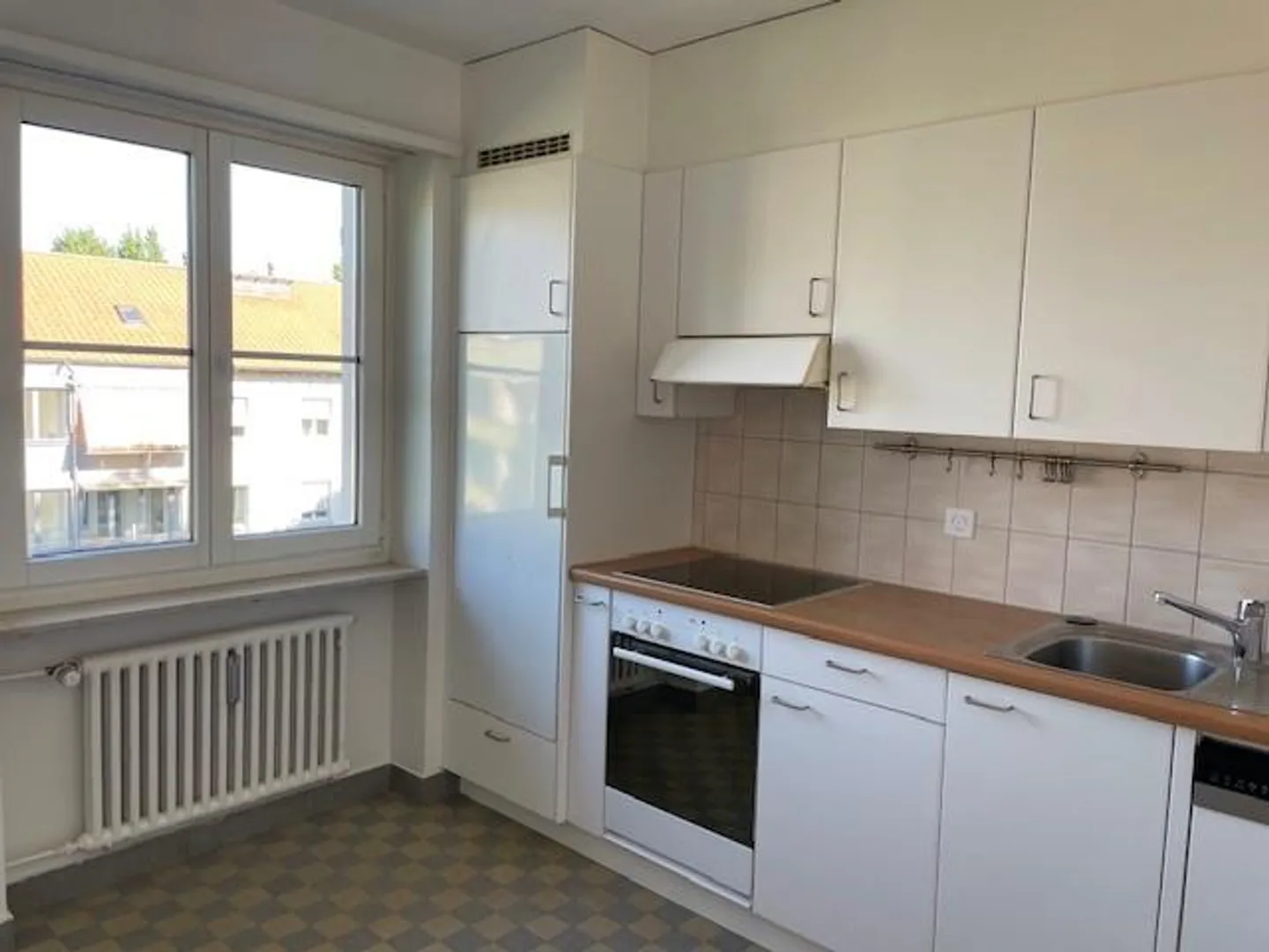 Dachwohnung an ruhiger Wohnlage - Foto 3 von 9