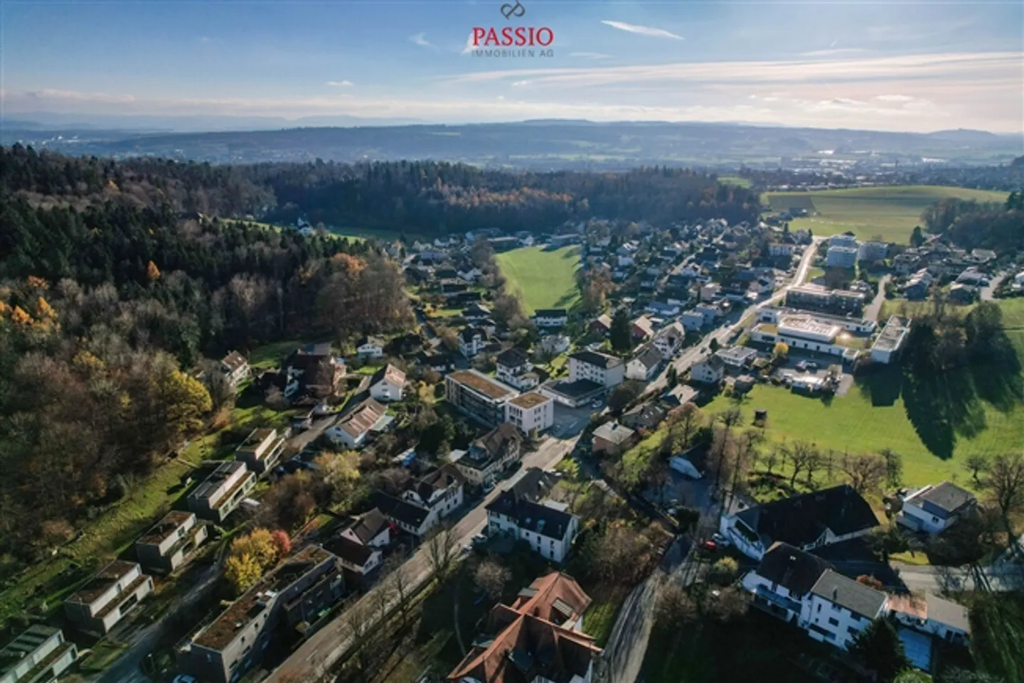 Appartement spacieux de 4,5 pièces avec cheminée dans un emplacement calme - Photo 18 sur 19