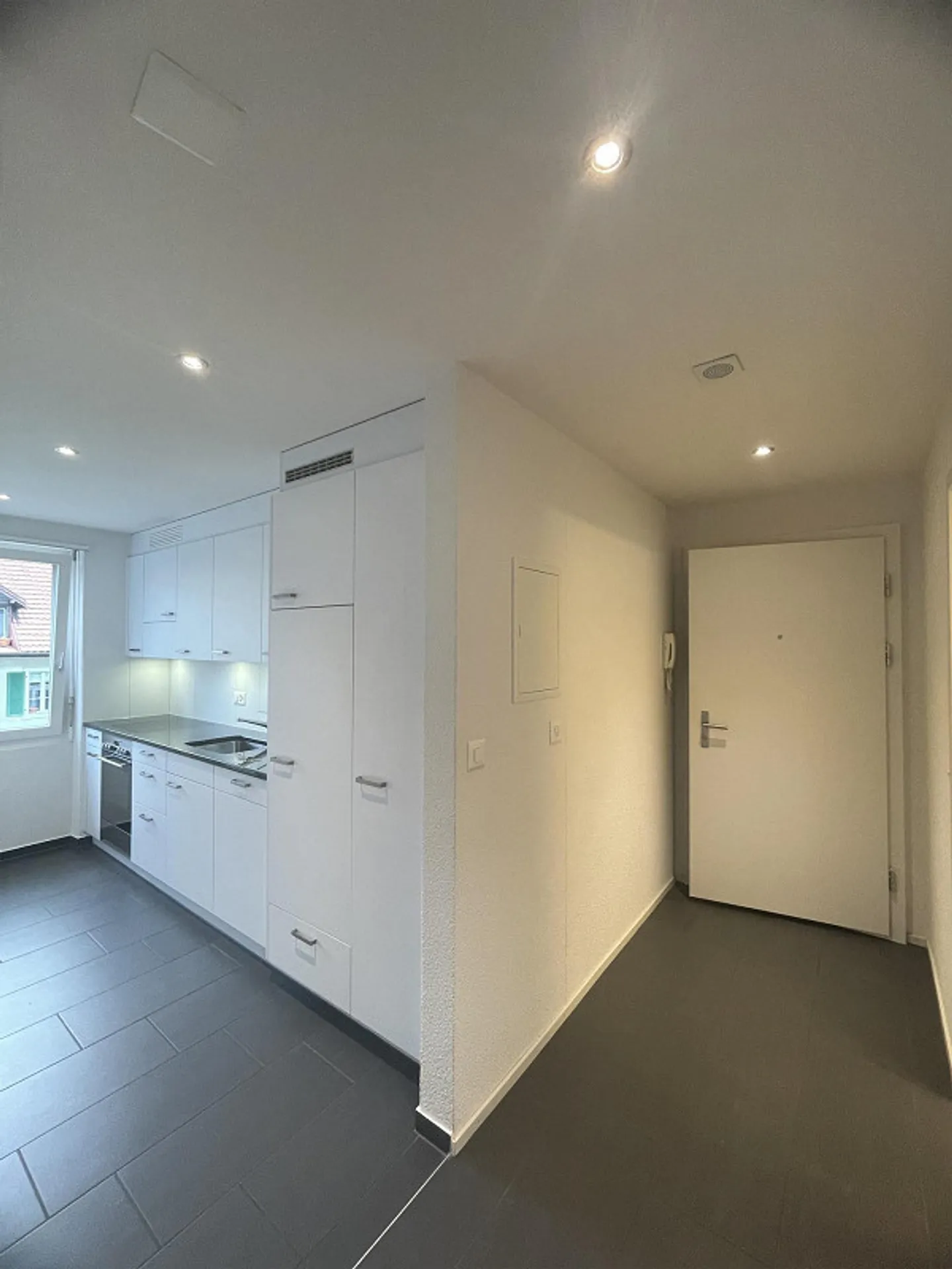 3.0 Room Apartment in Bern - Photo 2 of 8