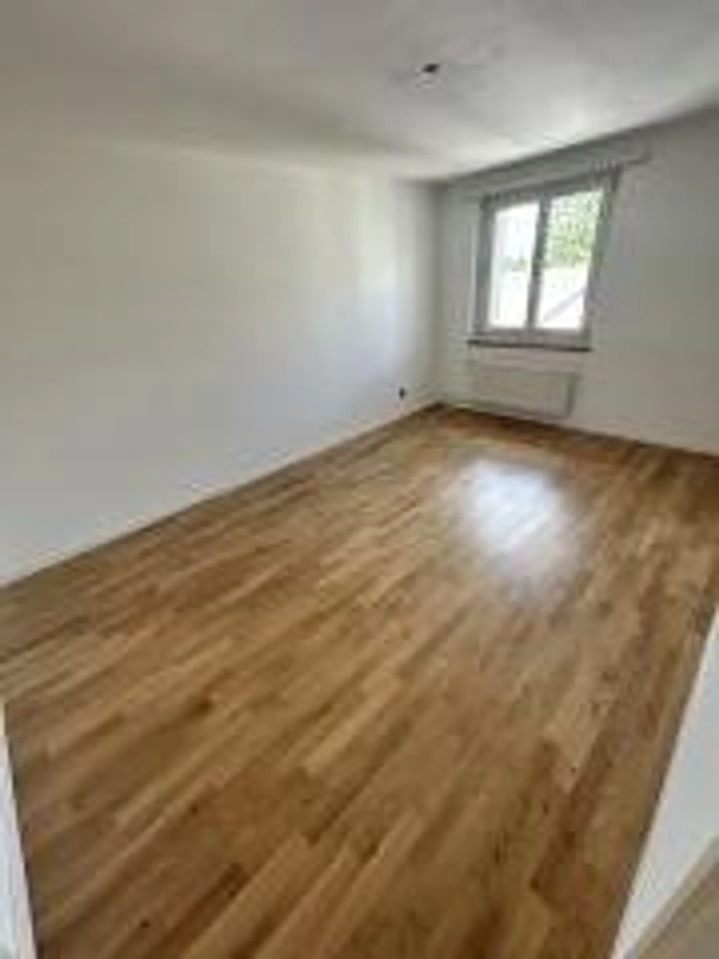 2.5 Room Apartment in Neuhausen - Photo 7 of 9