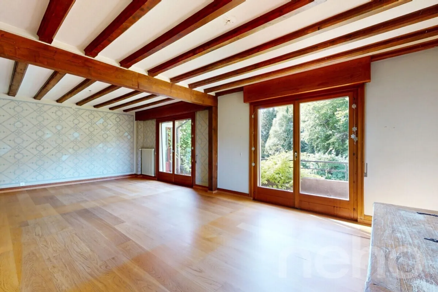Grande casa con piscina, annessi, chalet e grande potenziale - Foto 4 di 13