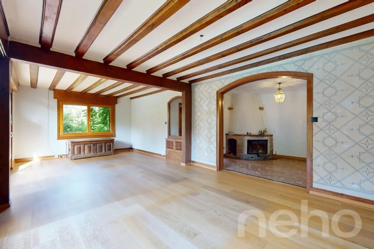 Grande casa con piscina, annessi, chalet e grande potenziale - Foto 5 di 13