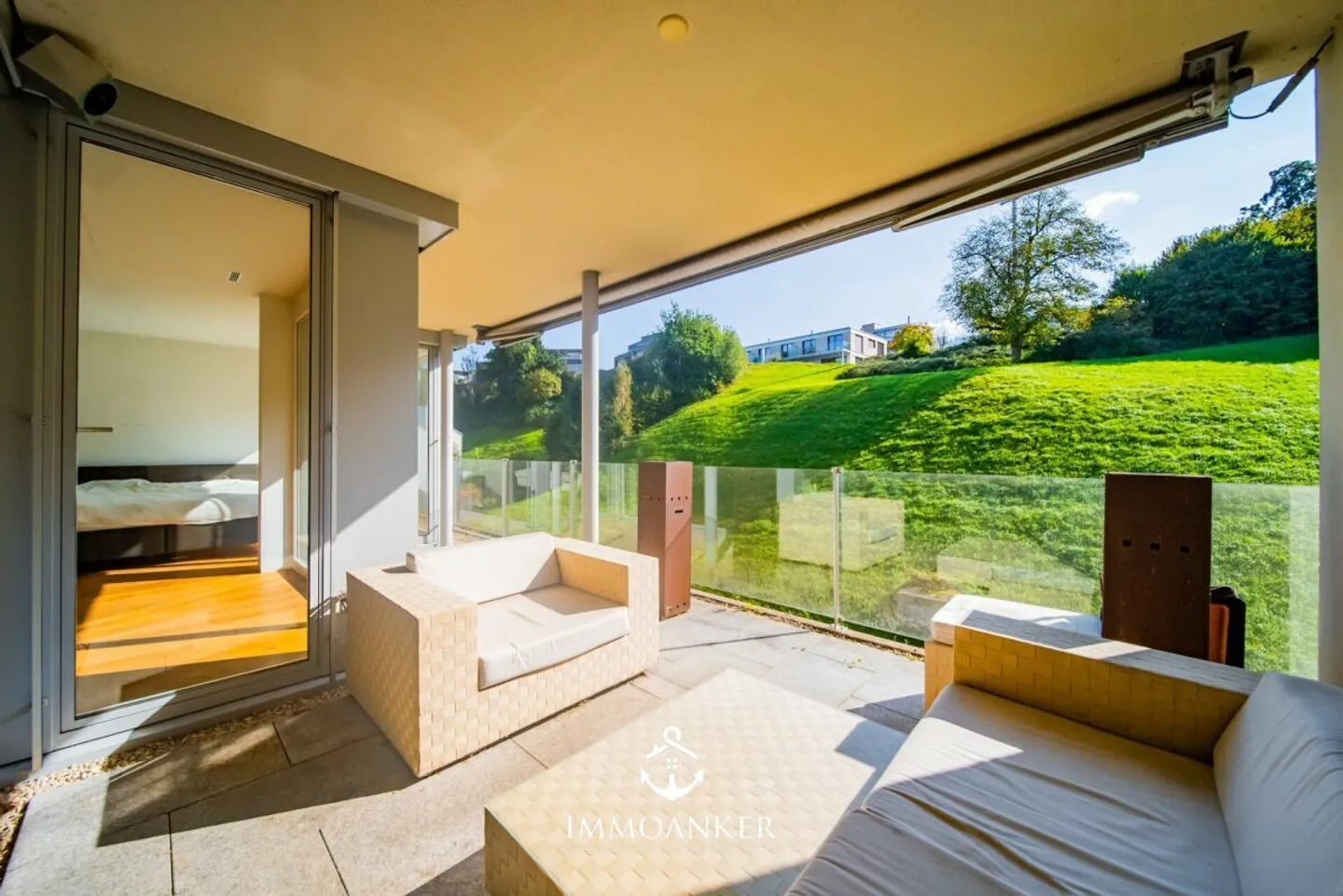 Licht. Raum. Weitblick - Exklusive 4.5 Zimmer Loftwohnung in Altendorf - Foto 8 von 13