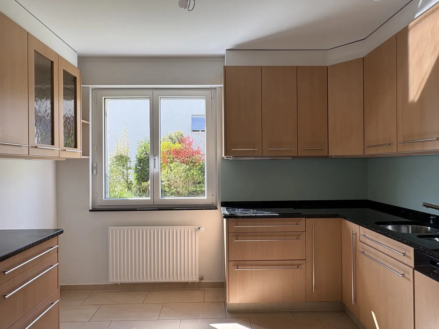 Spacious 4.5-room apartment of approx. 145 m2 with a view of the lake and mountains - Photo 5 of 10