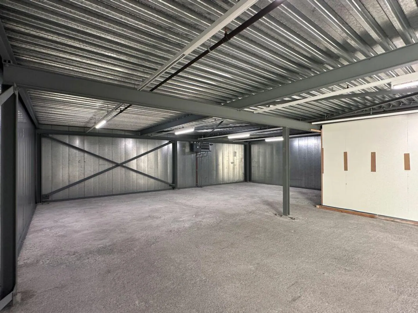 Spazio di stoccaggio ben collegato a Hochdorf - Foto 3 di 8