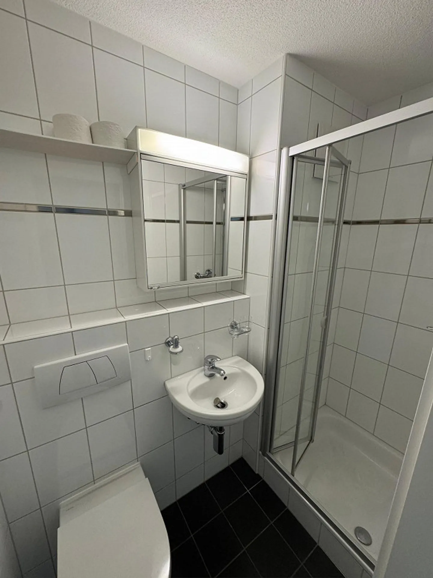 Bright 4.5-room apartment with balcony and beautiful view in Belp - Photo 4 of 8