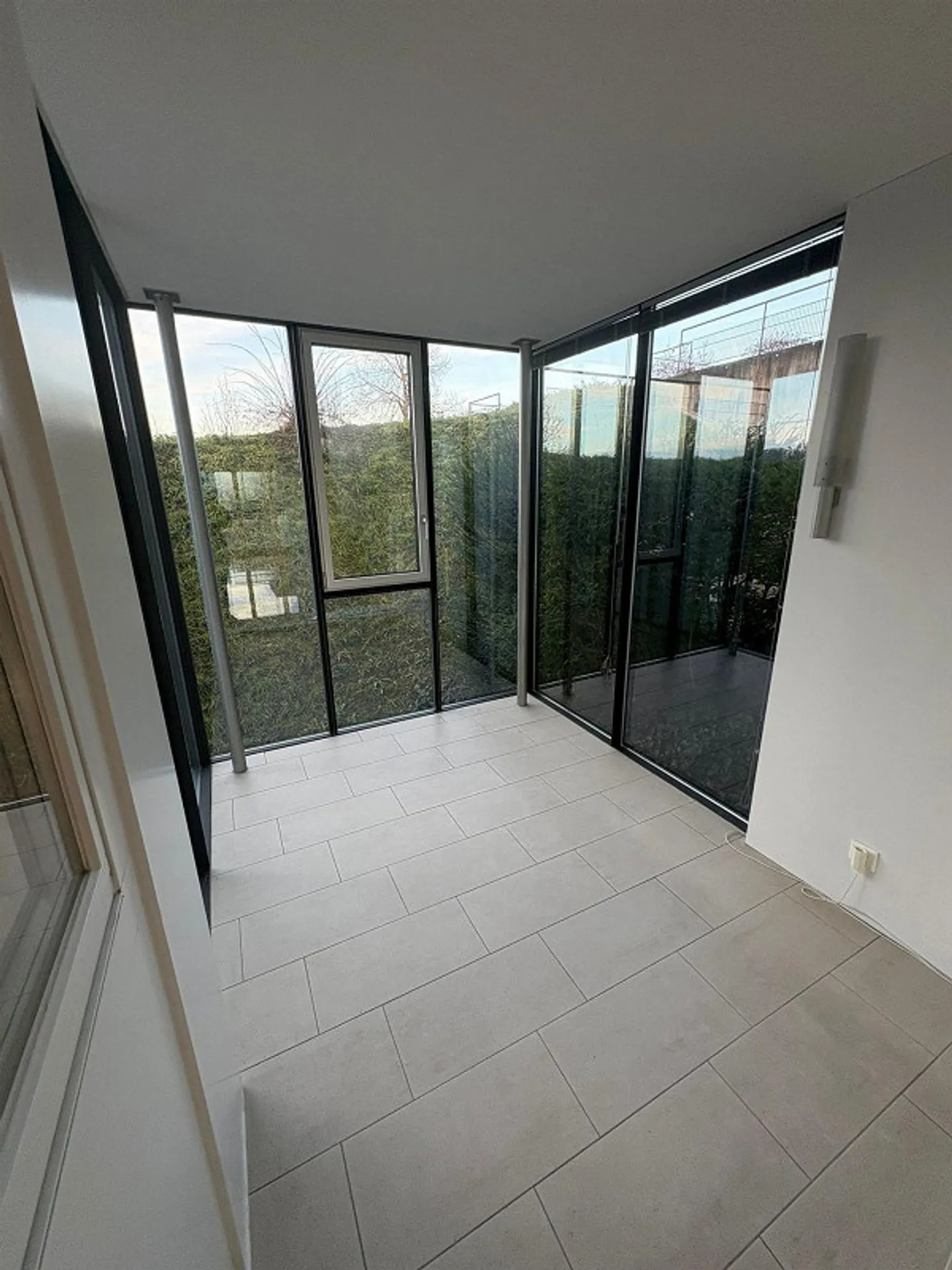 Bright 4.5-room apartment with balcony and beautiful view in Belp - Photo 6 of 8