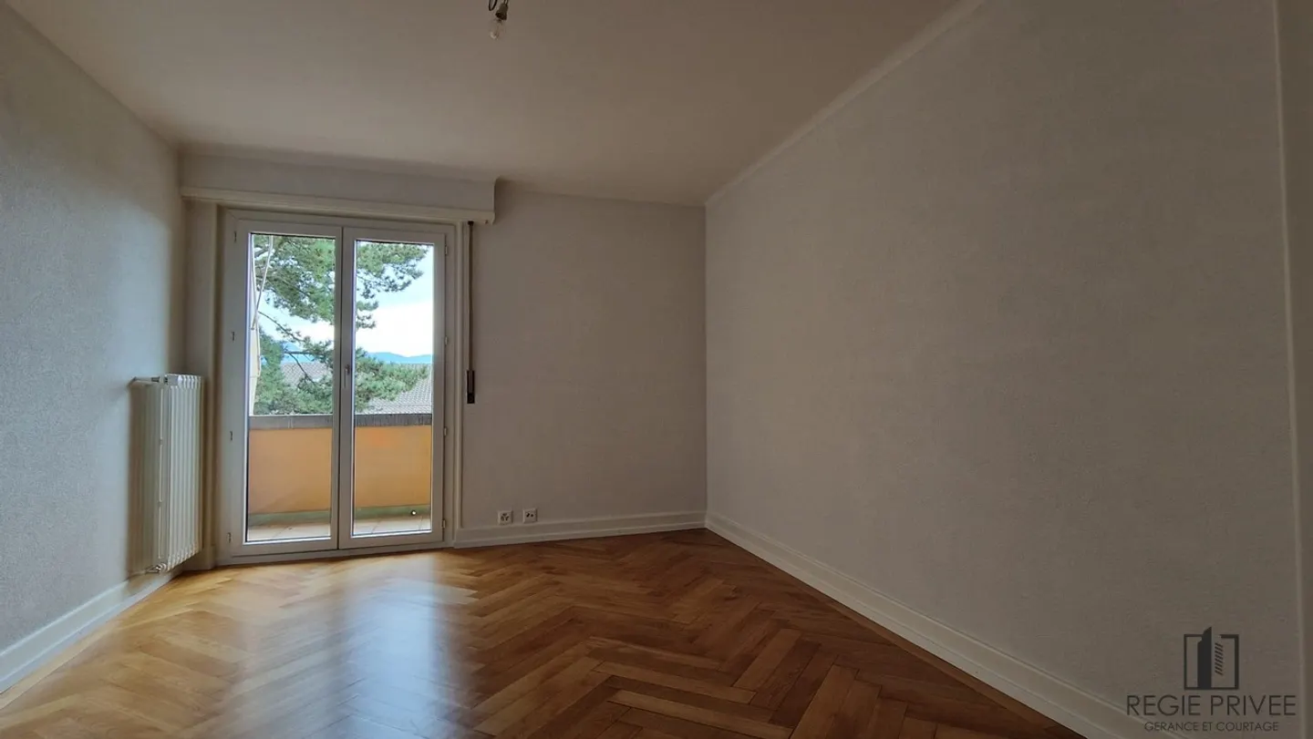 Renovierte 2,5-Zimmer-Wohnung mit Seeblick - Foto 3 von 7