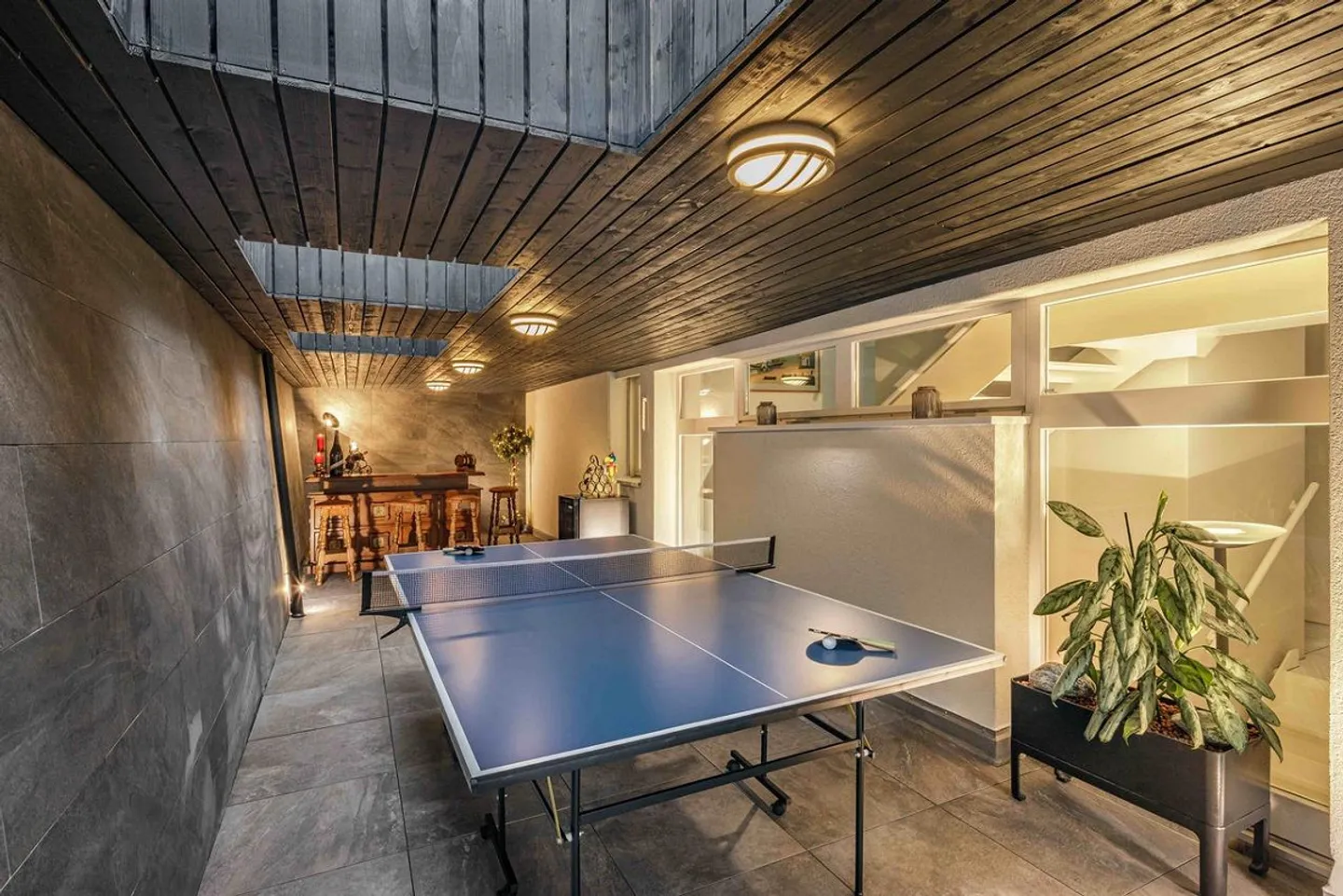 Exklusive Villa mit spektakulärer See- und Bergsicht - Photo 26 of 30