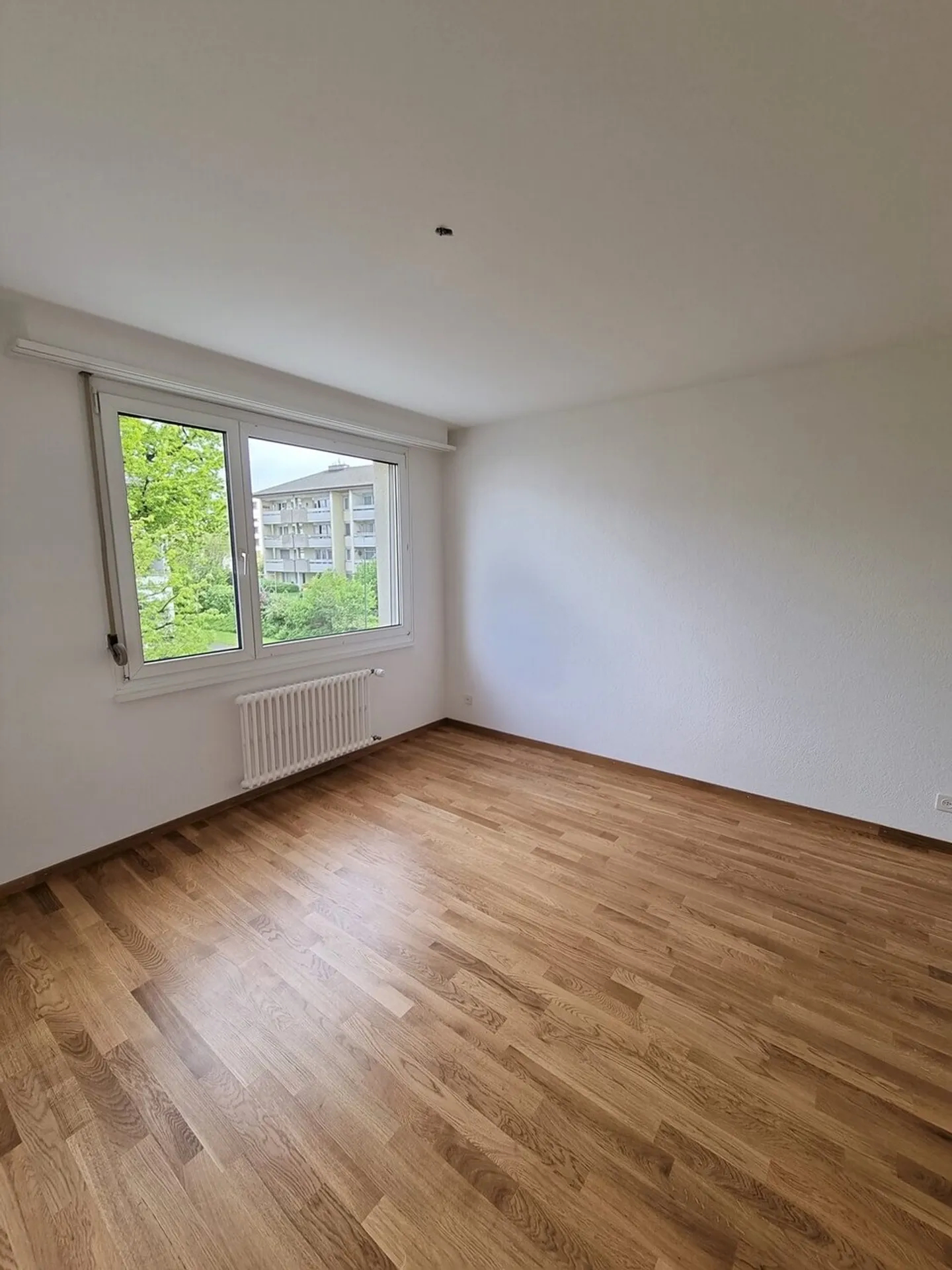 Perfect for singles and couples - Photo 4 of 8