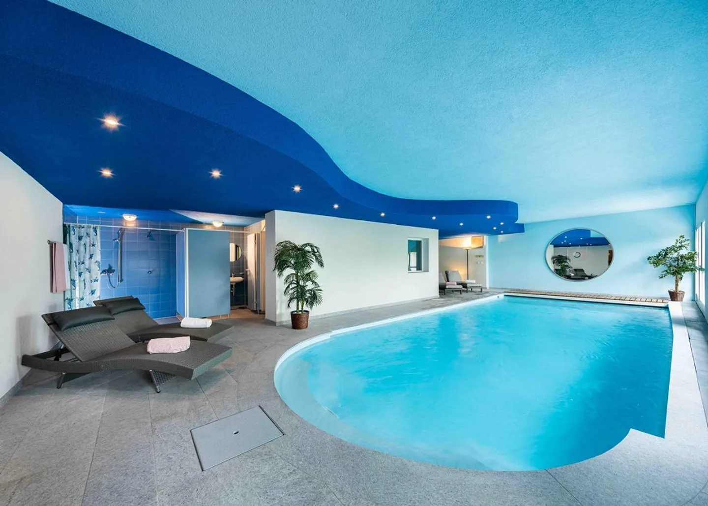 Exklusive Villa mit spektakulärer See- und Bergsicht - Photo 24 of 30