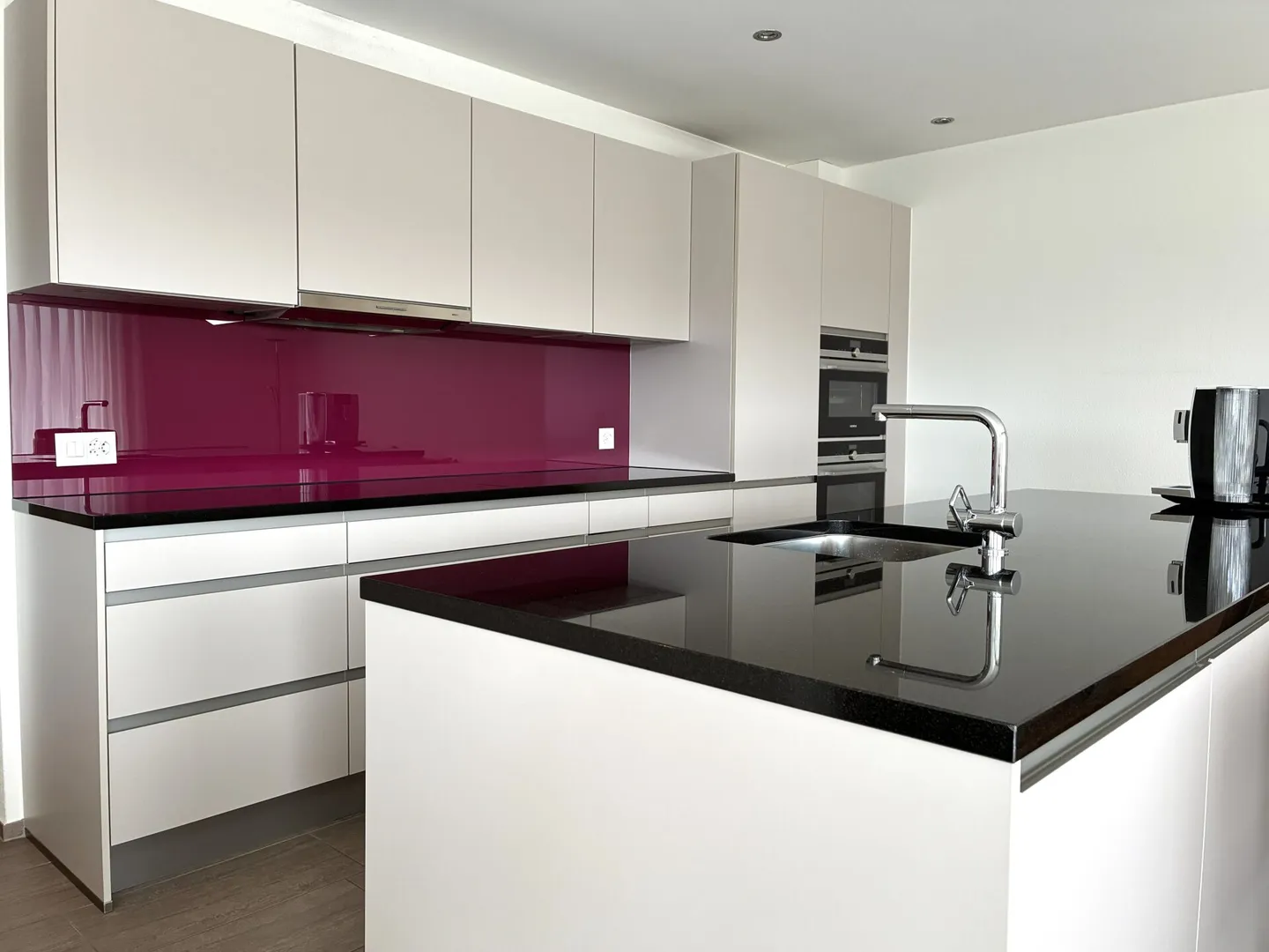 For sale: modern 4.5 room apartment in a central and very quiet location - Photo 8 of 16