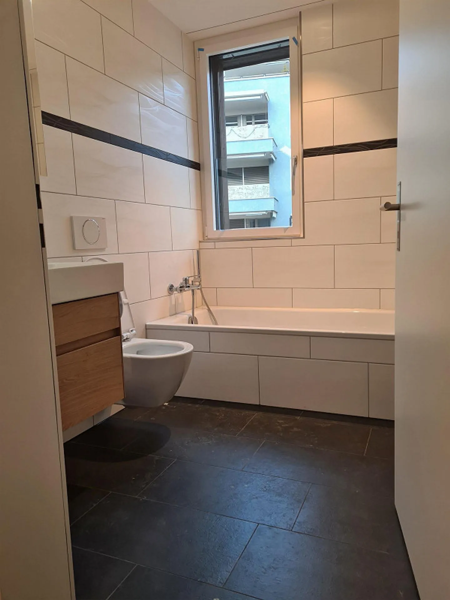 3.5 Zimmer Wohnung - Foto 2 von 13