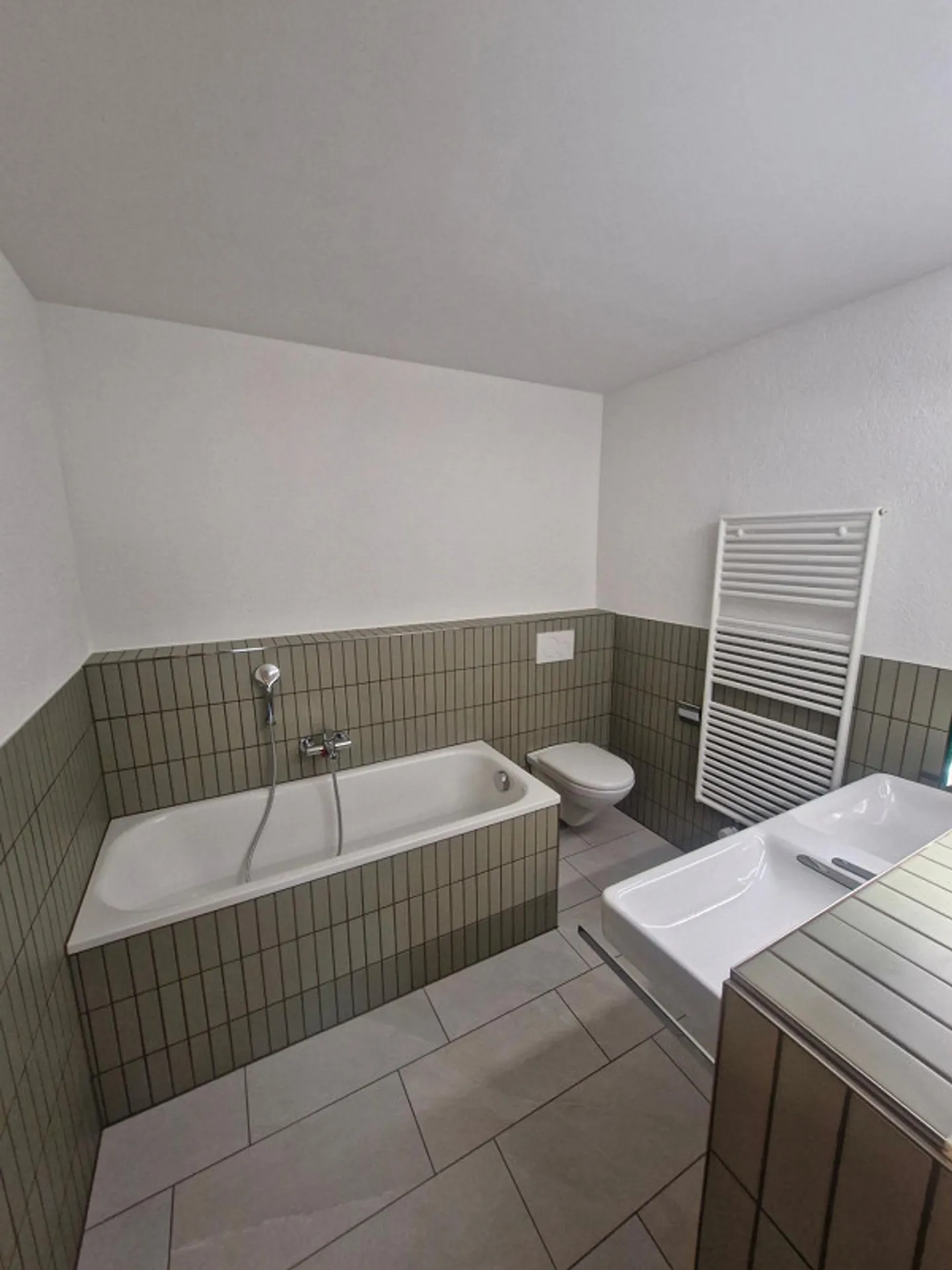 Renovierte 5.5 Zimmer-Wohnung - Foto 3 von 6
