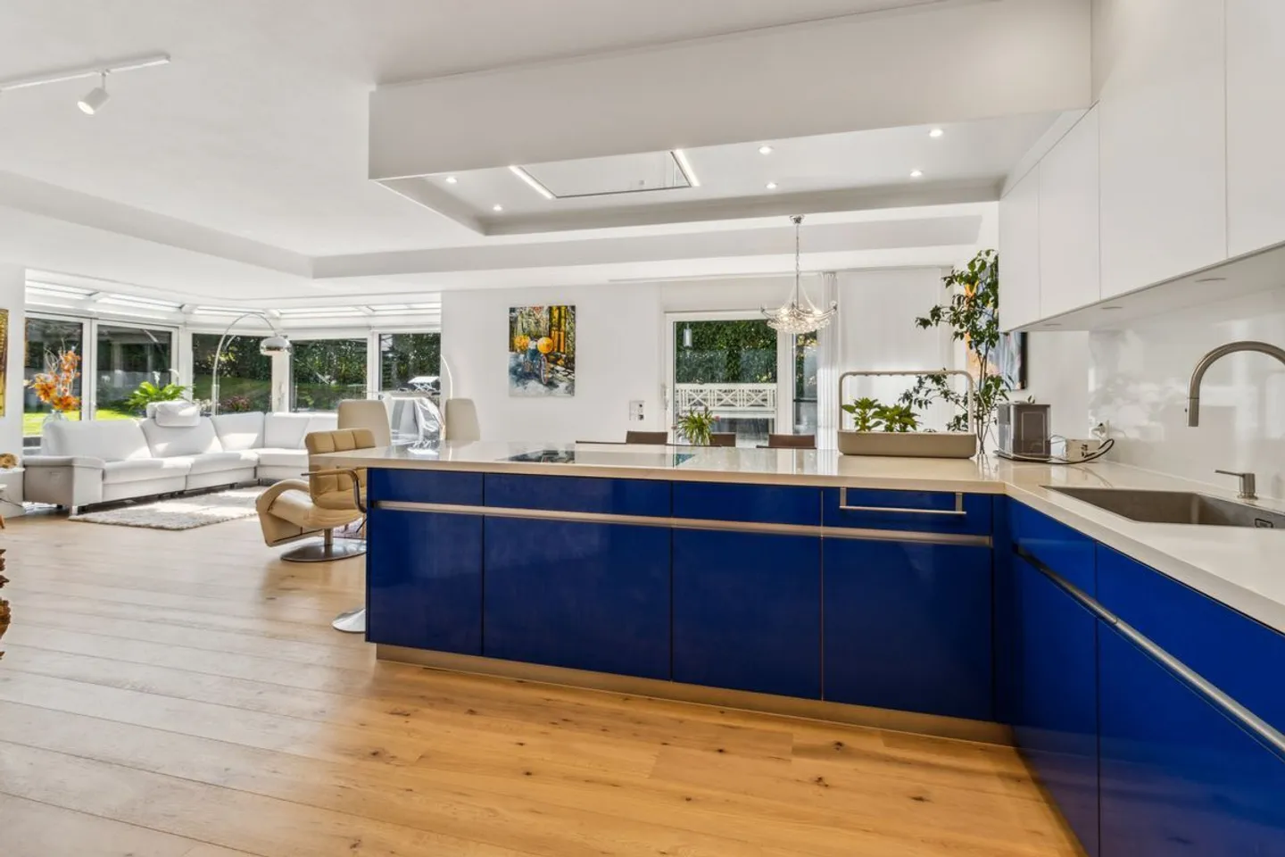 FERIENFEELING ZU HAUSE - IHR PRIVATES GARTENPARADIES--VACATION FEELING AT HOME - YOUR PRIVATE GARDEN PARADISE - Foto 8 von 13