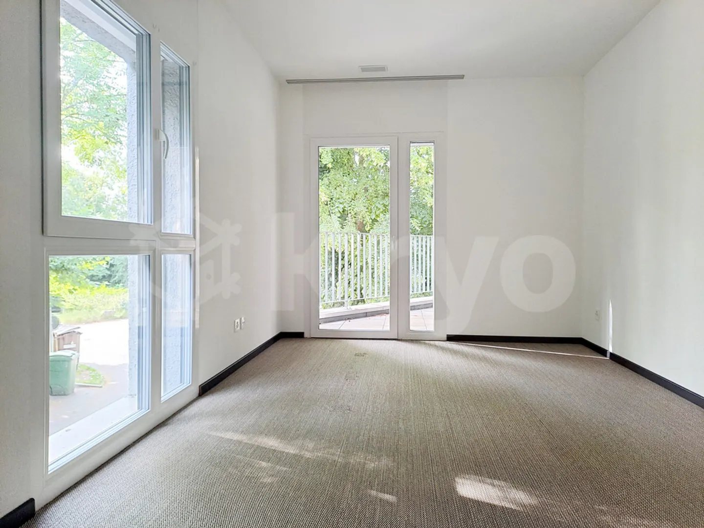 Charming 2.5 Room Apartment - Photo 4 of 6