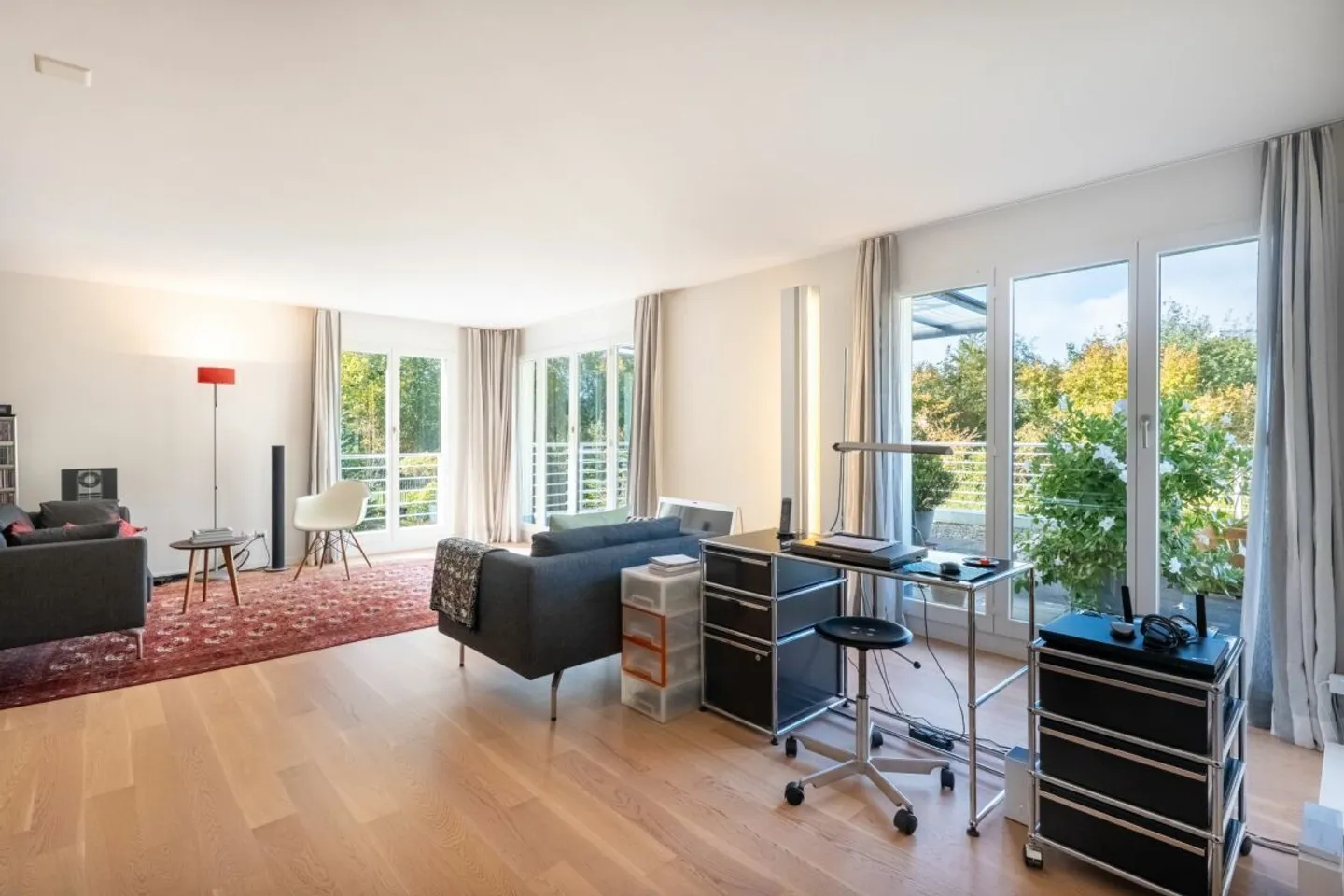 Vivere a contatto con la natura - tranquillità, luce e qualità della vita nell'Oberland zurighese - Foto 5 di 10