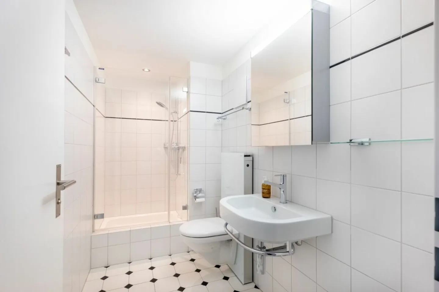 Vivere a contatto con la natura - tranquillità, luce e qualità della vita nell'Oberland zurighese - Foto 7 di 10