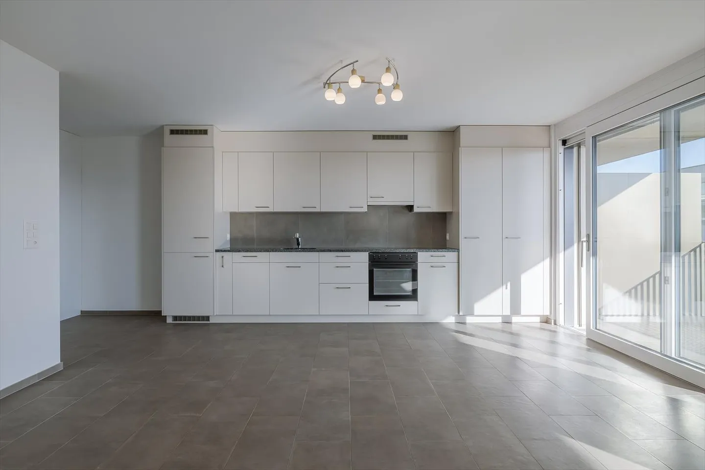 Appartamento 2.5 stanze - Foto 3 di 12