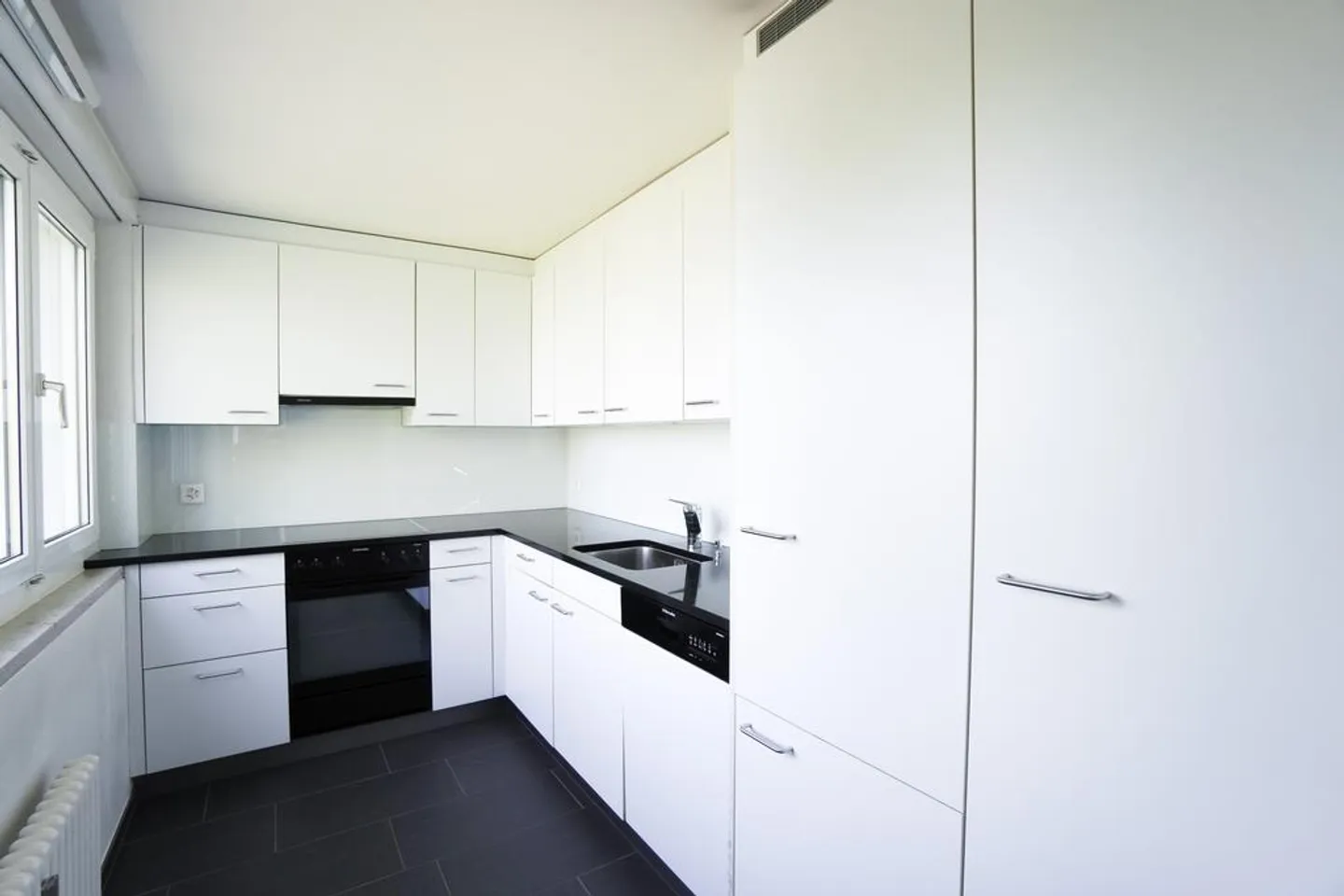 Appartamento di 4,5 stanze in un buon quartiere - Foto 2 di 11