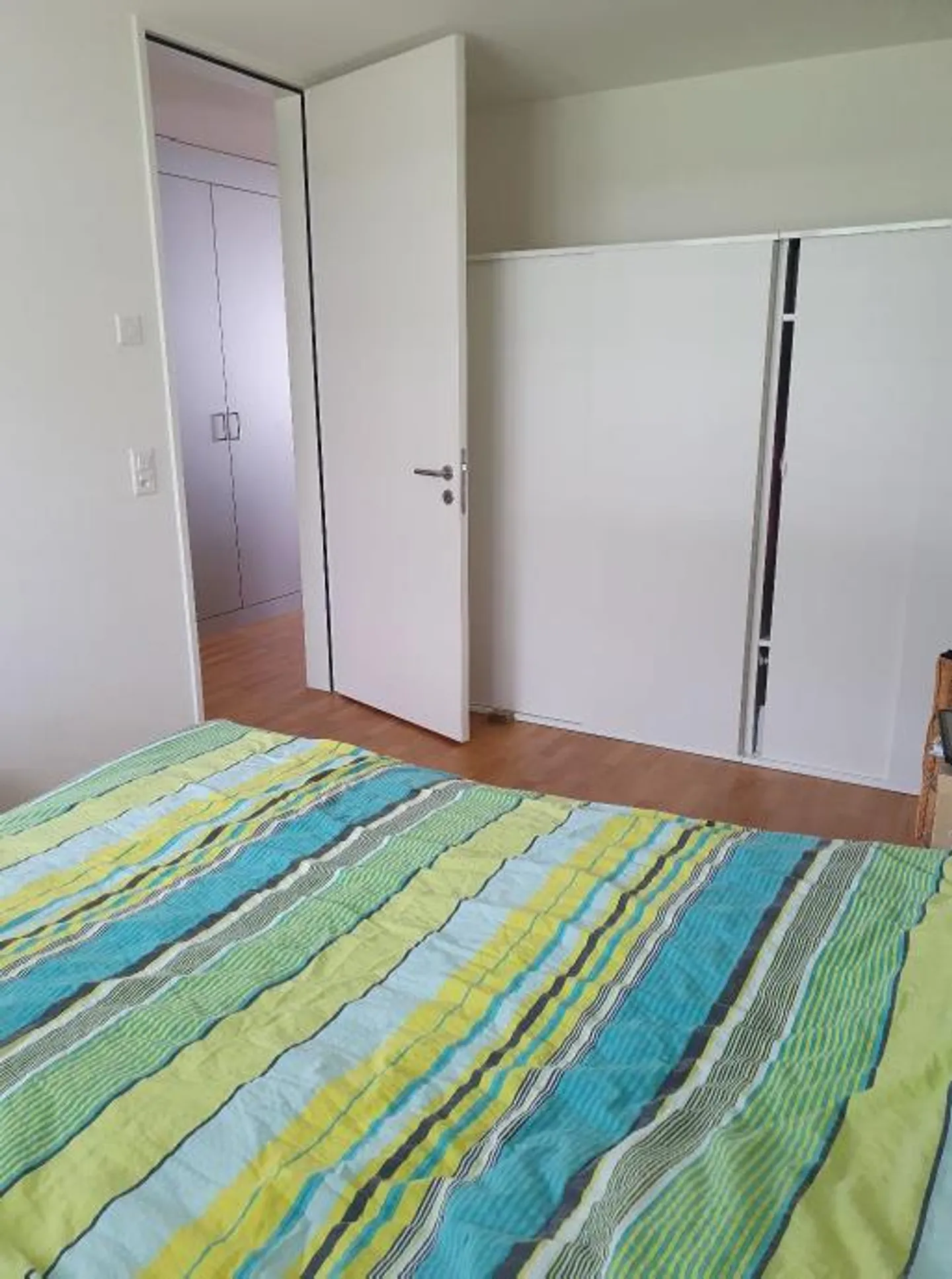 Modernes 3.5-Zimmer-Apartment - Foto 7 von 9