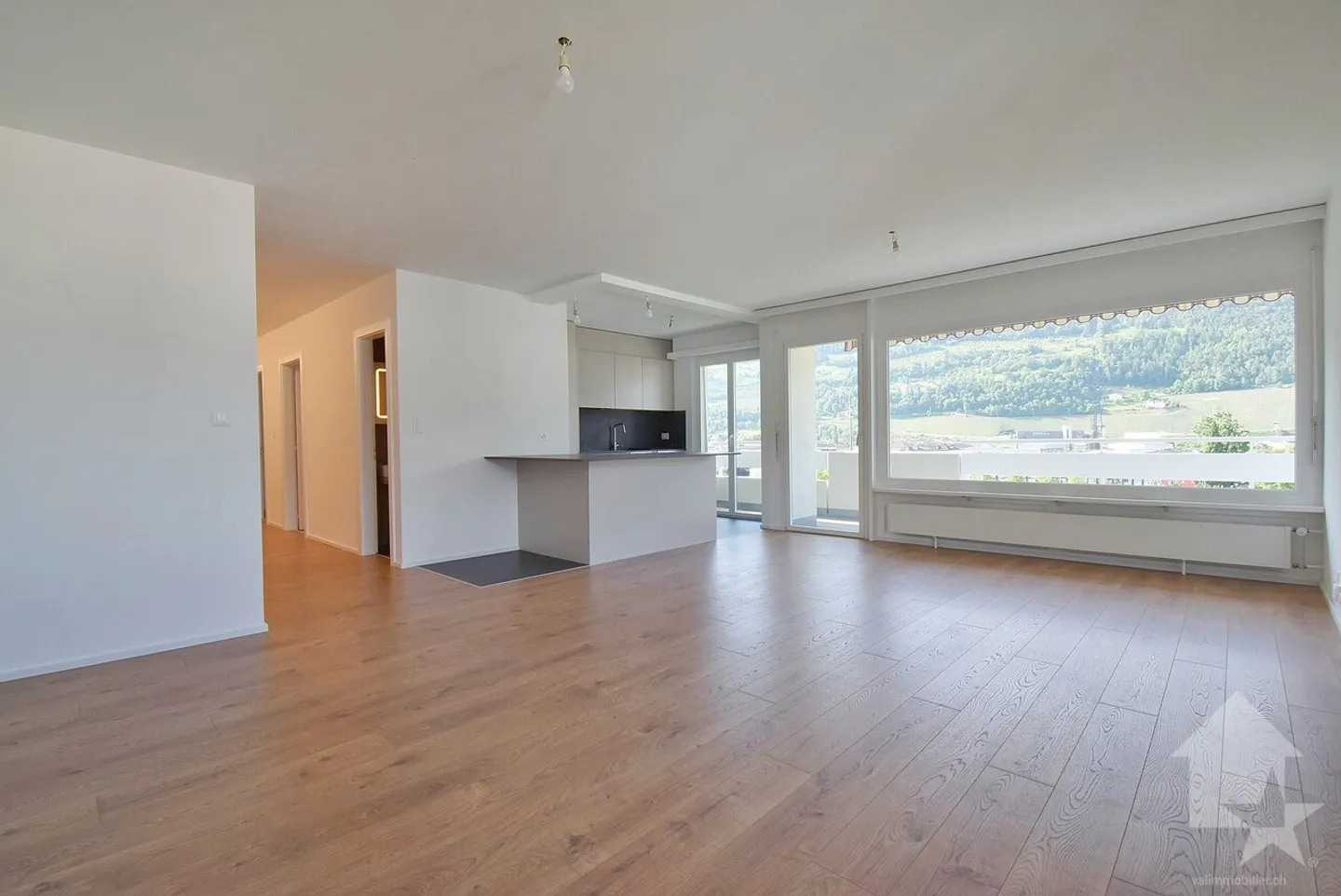 Renovated Apartment with Garden - Photo 5 of 14