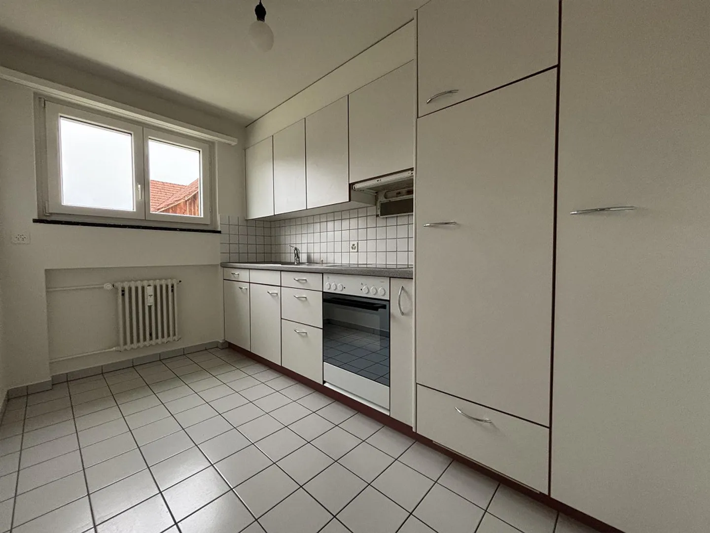 Bright 4-room apartment in the village center - Photo 4 of 6