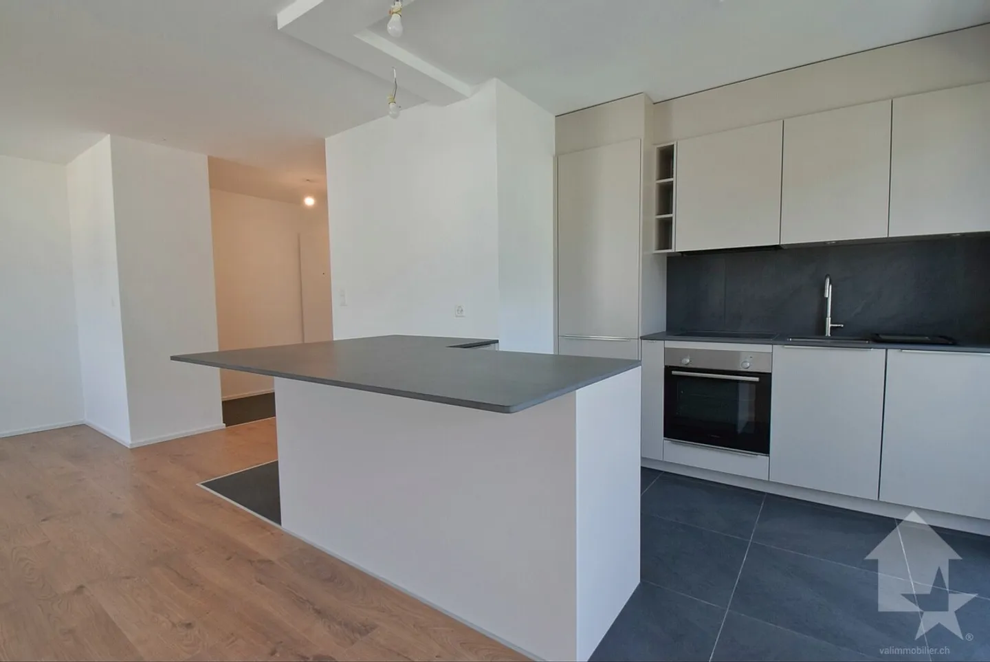 Renovated Apartment with Garden - Photo 8 of 14