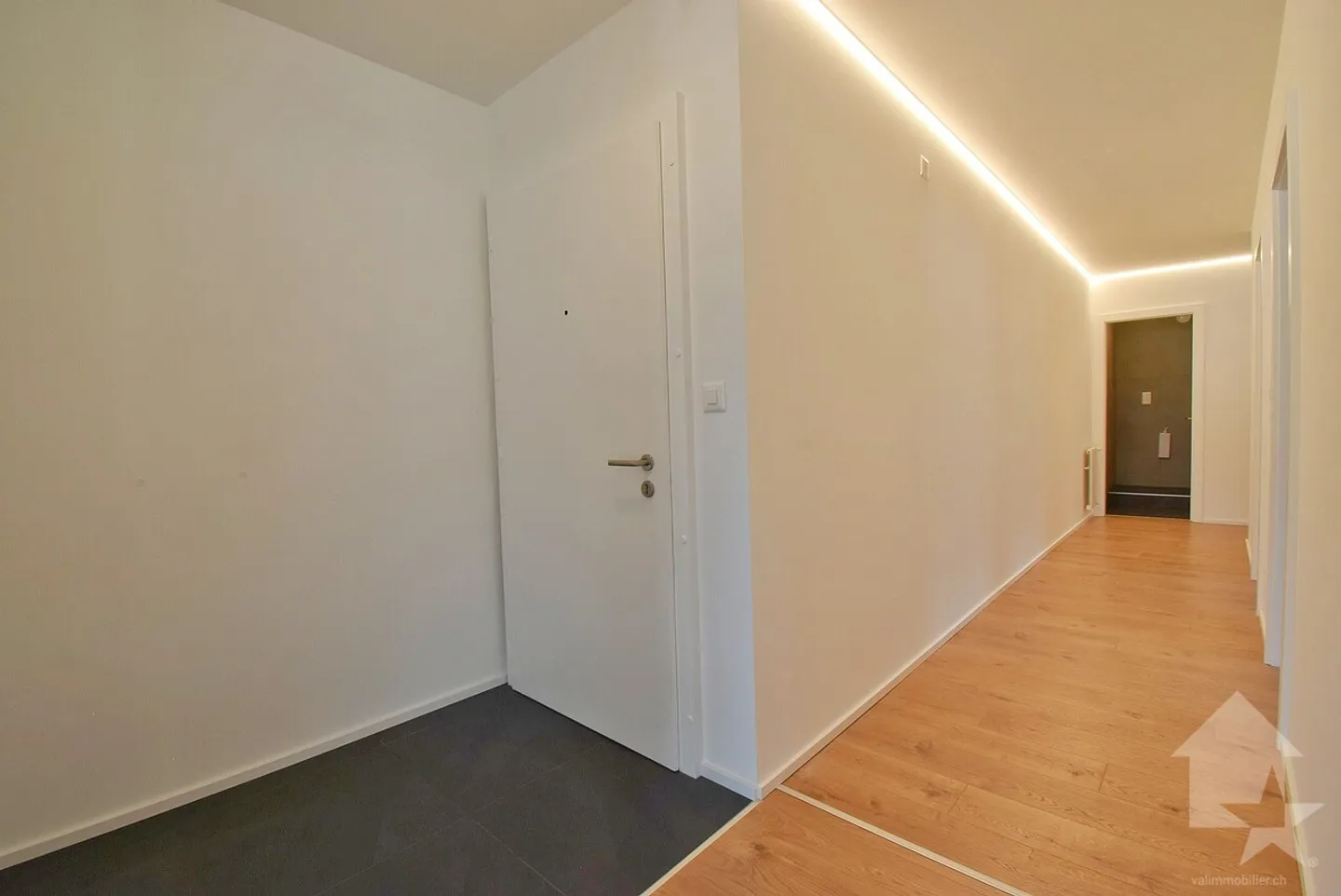 Renovated Apartment with Garden - Photo 9 of 14