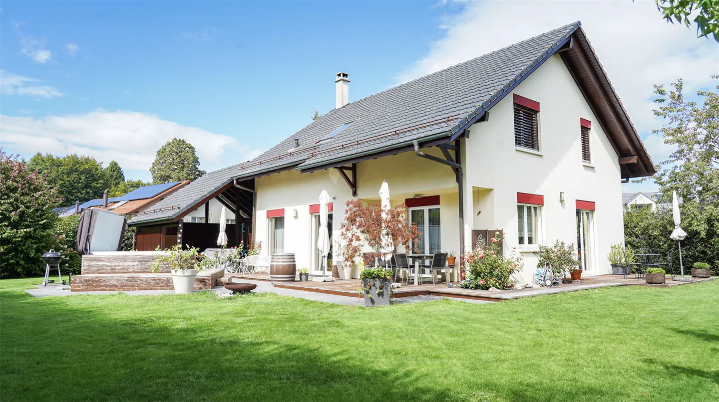 Magnifica casa unifamiliare con standard elevati a Losanna - Foto 1 di 19