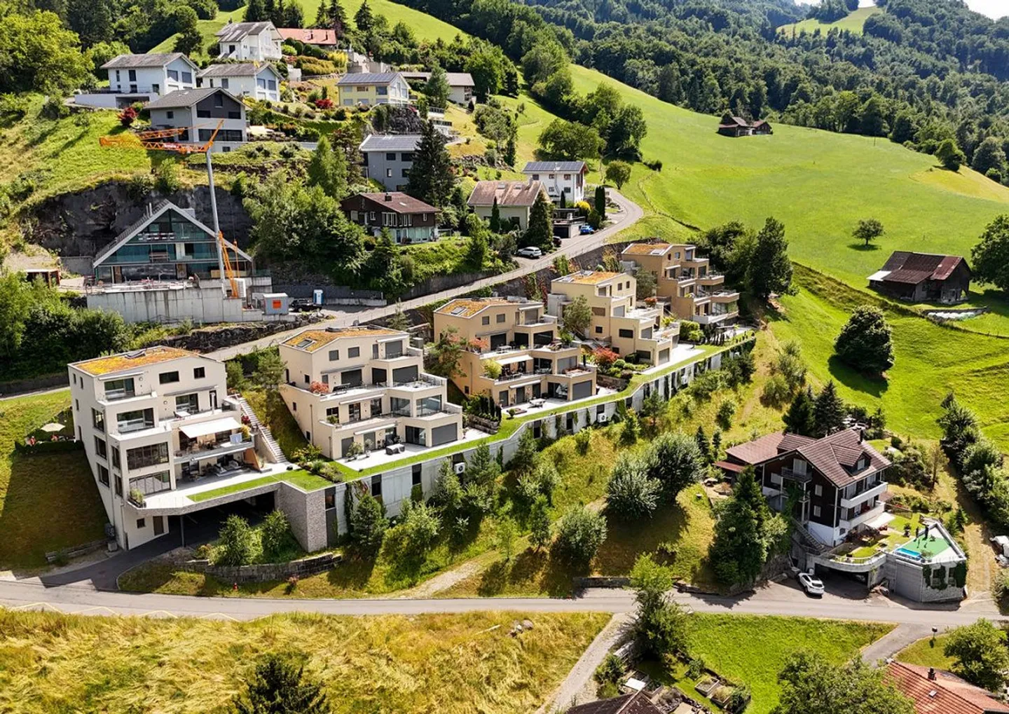 Stilvoll wohnen über dem Sarnersee - Foto 2 von 8