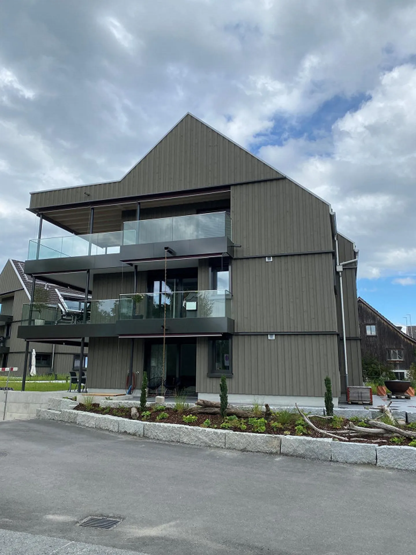 Exclusive residential location and apartment for rent in Altenrhein - Photo 1 of 9