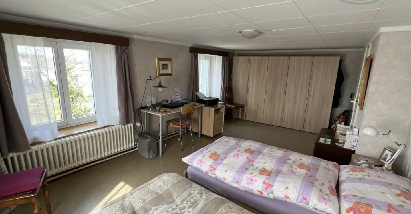 Ampia Casa Familiare con Giardino - Foto 4 di 10
