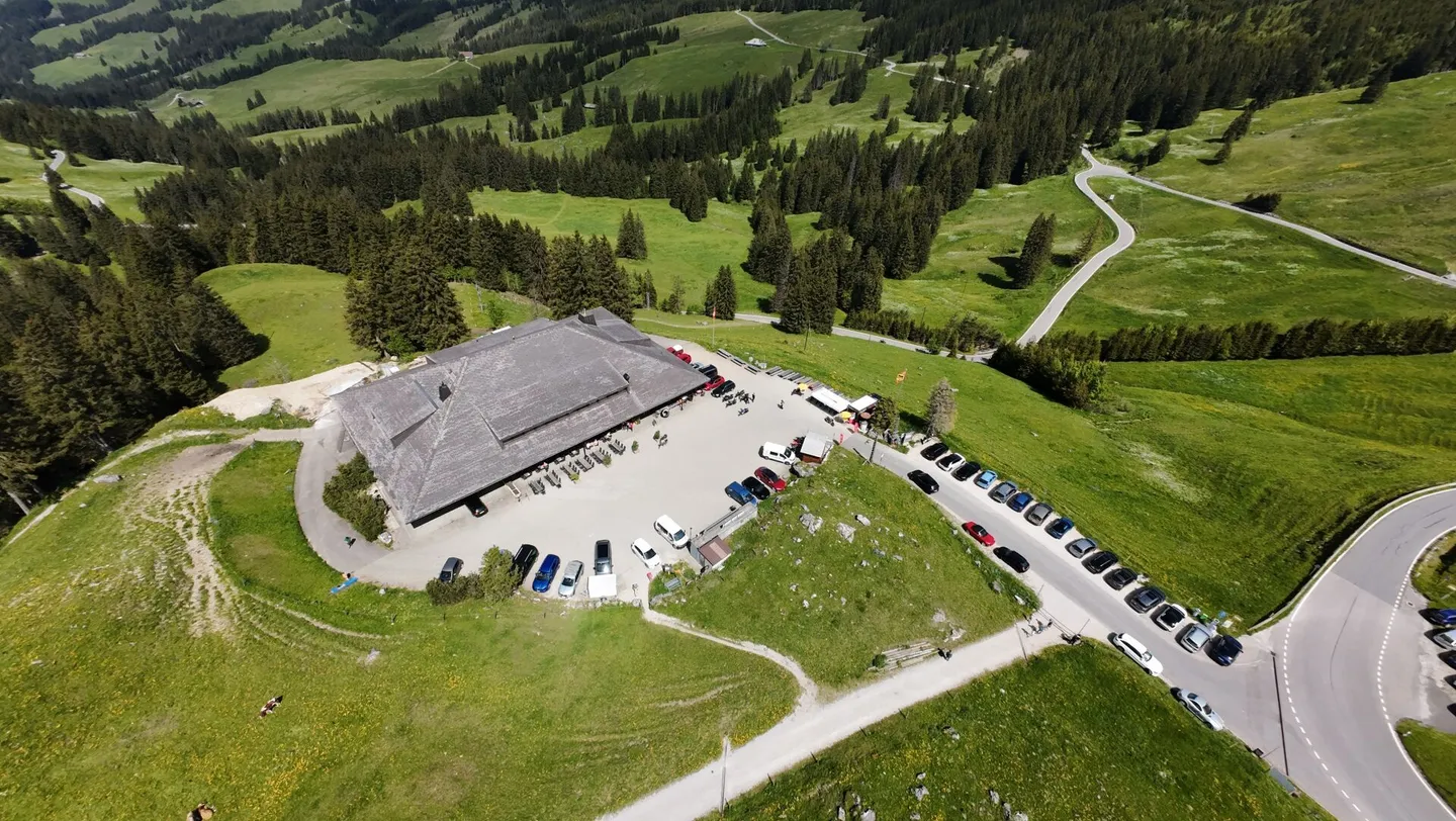 Restaurant Hotel Untere Gantrischhütte - Photo 4 of 12