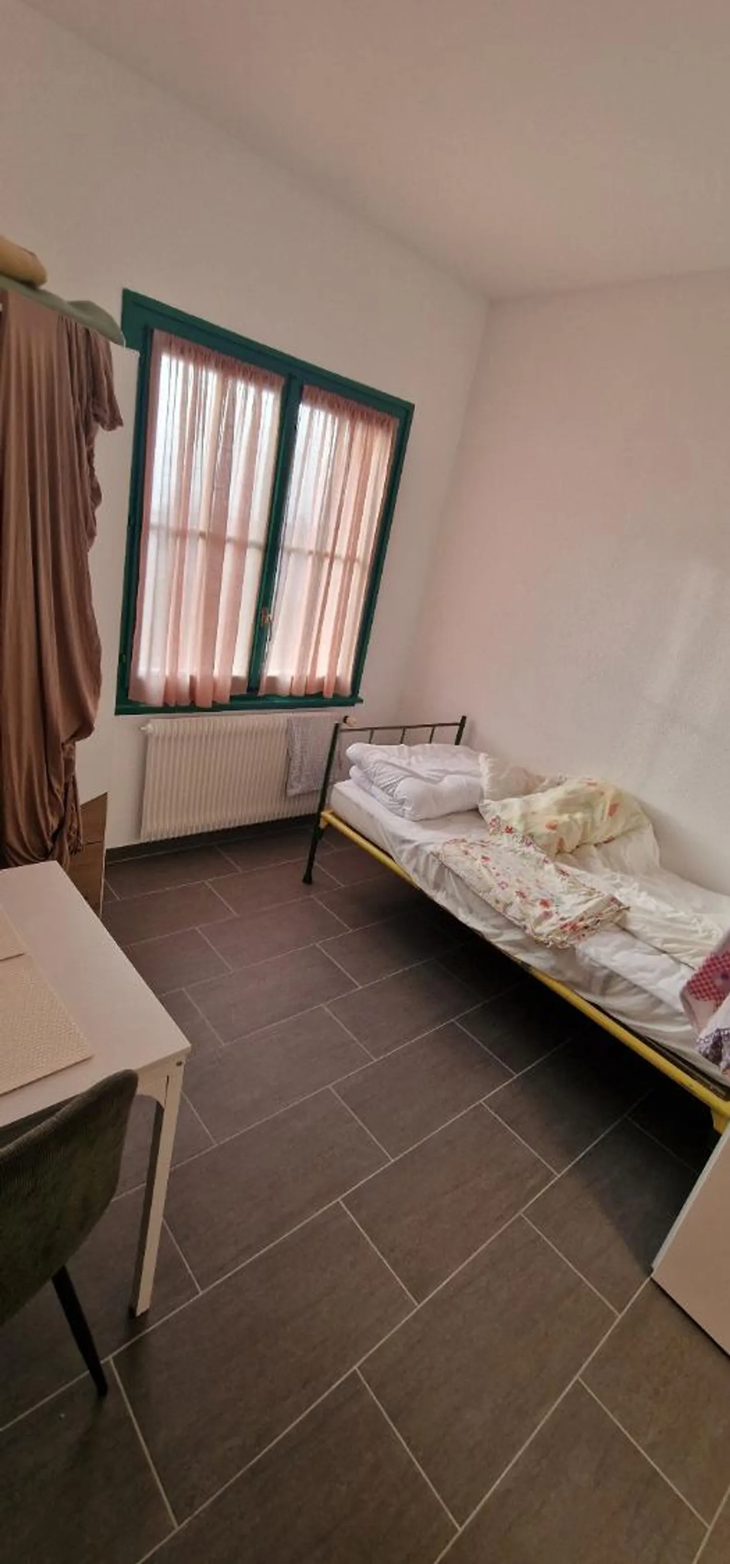 Studio rénové avec parking - Photo 4 sur 4