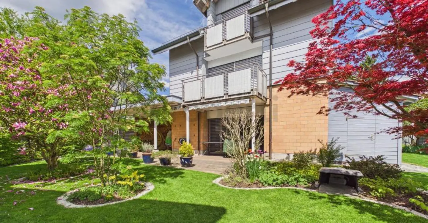 Geräumiges Familienhaus mit Garten - Foto 1 von 10