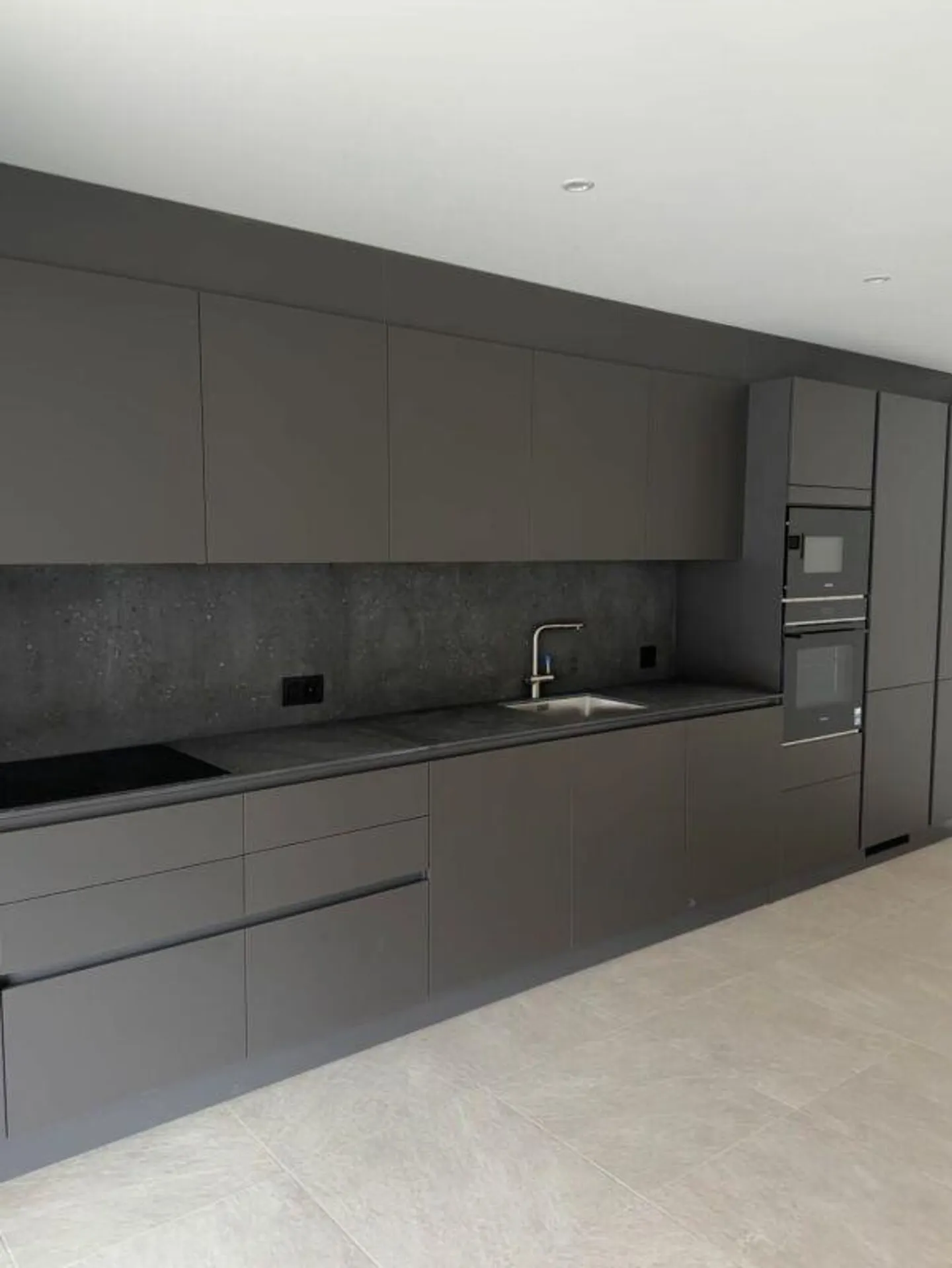 Exclusive 3.5-room apartment in a new high-quality residence - Photo 3 of 9