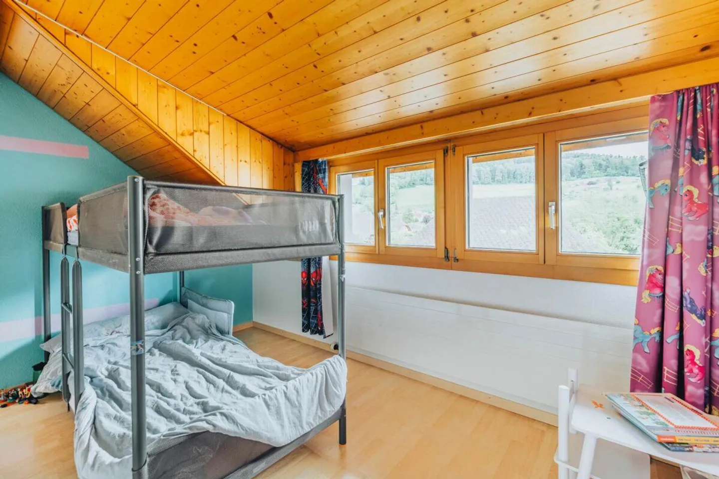 Multi-Generational Living in Two Units with Plenty of Space (283 m2!) - Photo 17 of 30