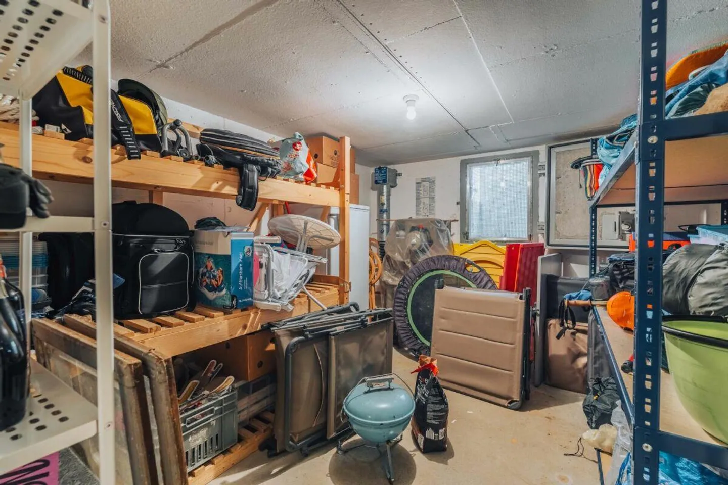 Multi-Generational Living in Two Units with Plenty of Space (283 m2!) - Photo 28 of 30