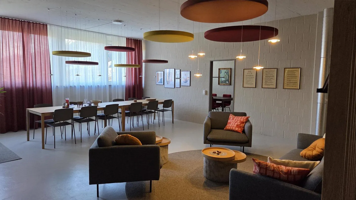 Spazio commerciale/ufficio di circa 104 m² a Obernau in affitto - Foto 4 di 10