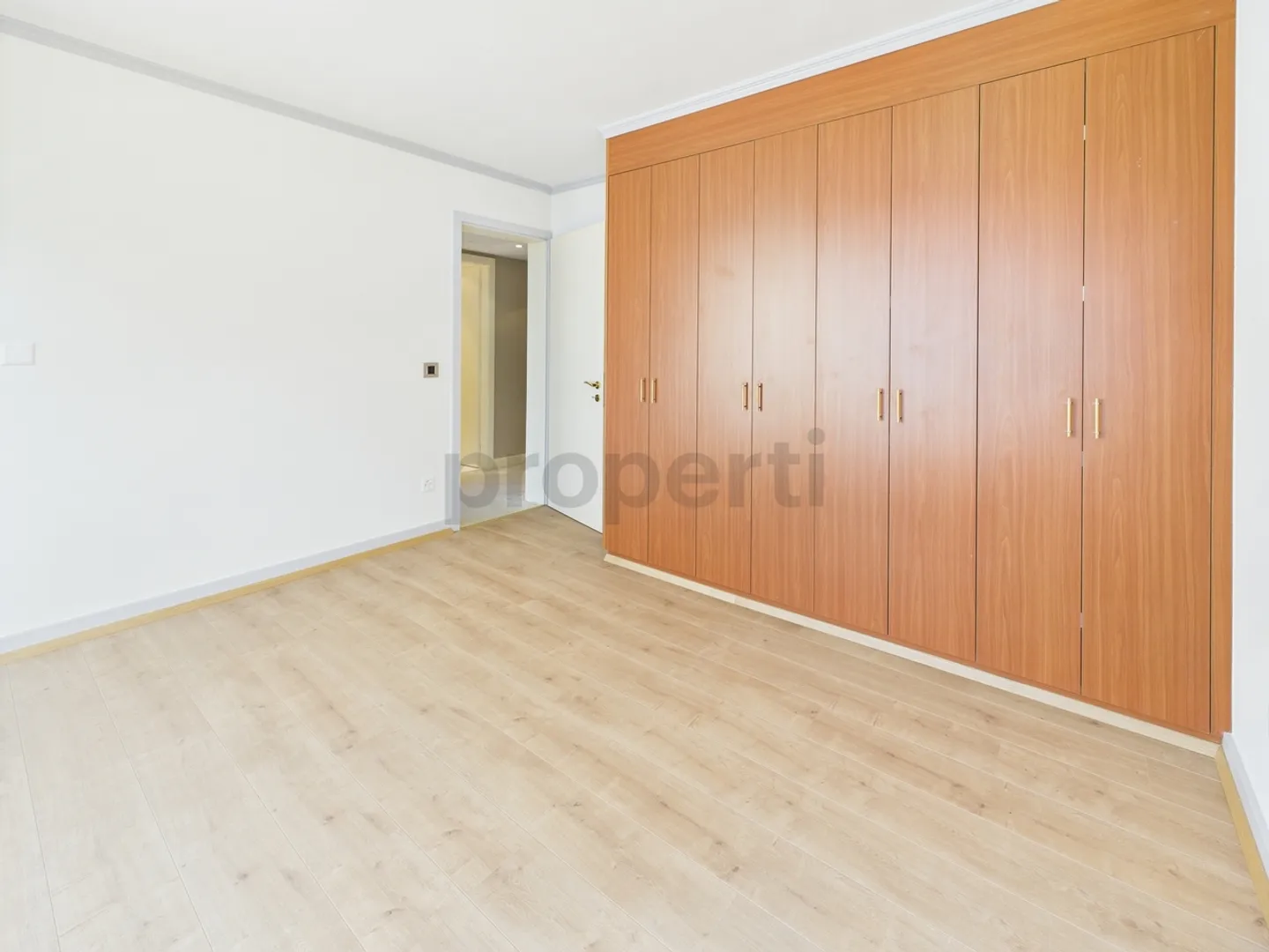 Prächtige 3.5-Zimmer-Wohnung mit Panoramablick in Montreux - Foto 6 von 12