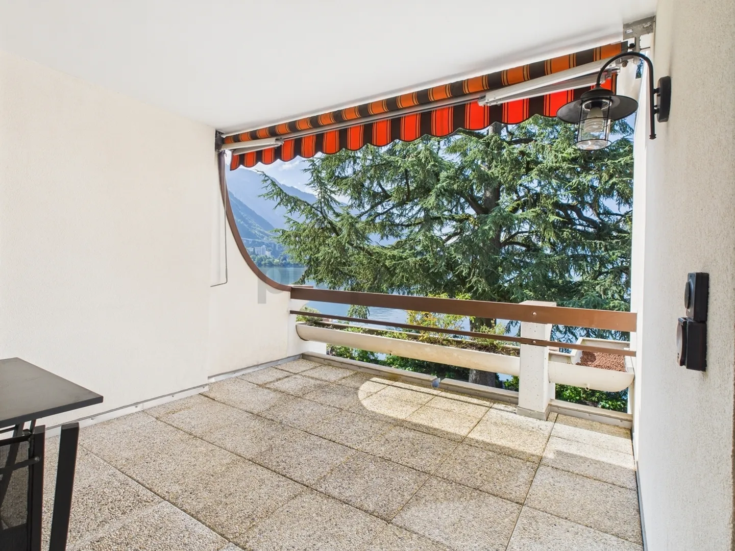 Prächtige 3.5-Zimmer-Wohnung mit Panoramablick in Montreux - Foto 9 von 12