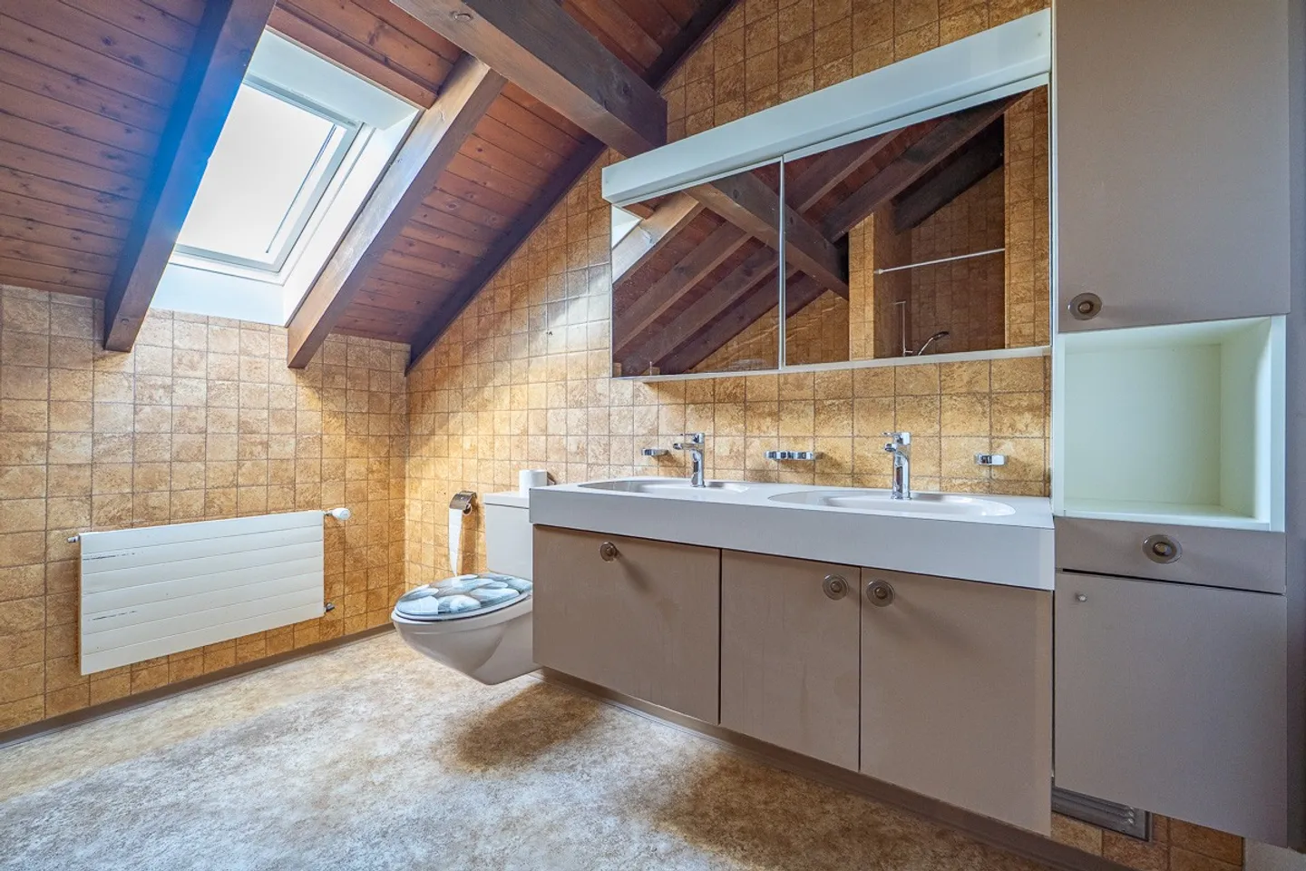 Maison individuelle de 7,5 pièces avec jardin et vue sur le Säntis - objet de rénovation - Photo 10 sur 13