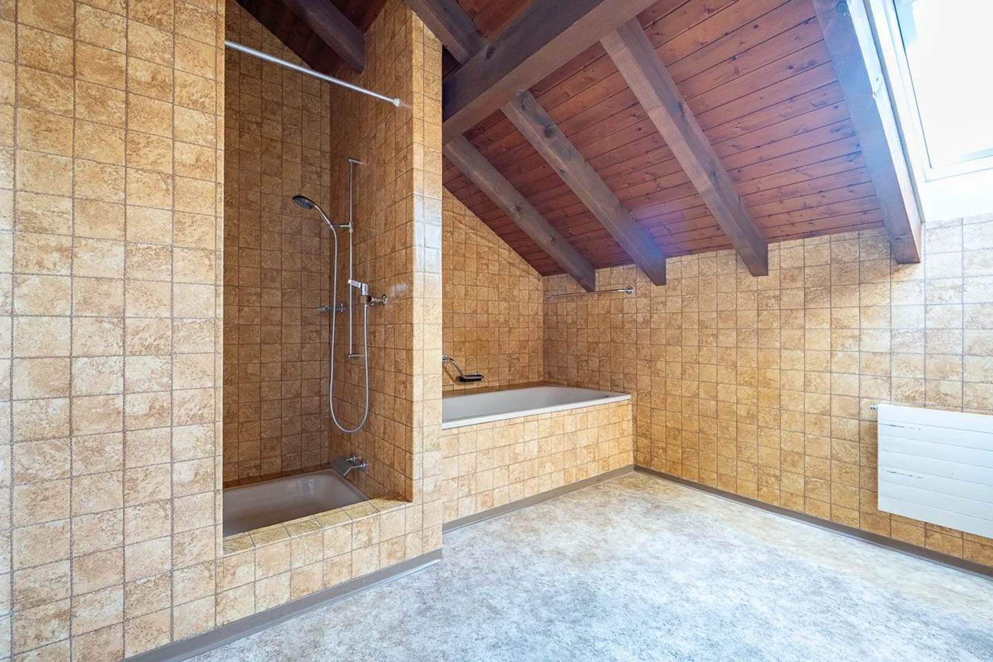 Maison individuelle de 7,5 pièces avec jardin et vue sur le Säntis - objet de rénovation - Photo 11 sur 13