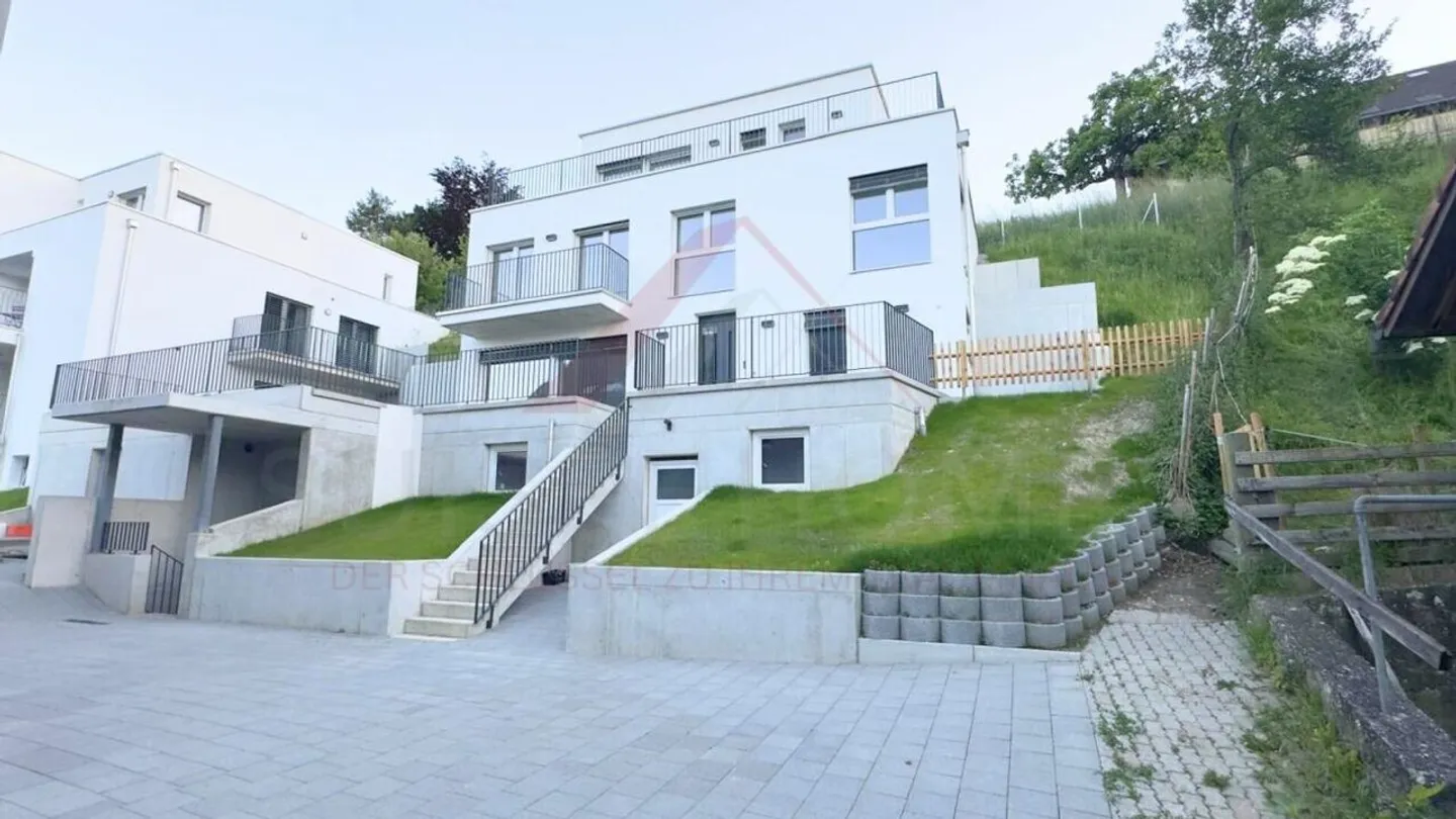 Elegante casa di nuova costruzione di 5,5 stanze 2024 con piano attico e grande terrazza soleggiata - Foto 1 di 12