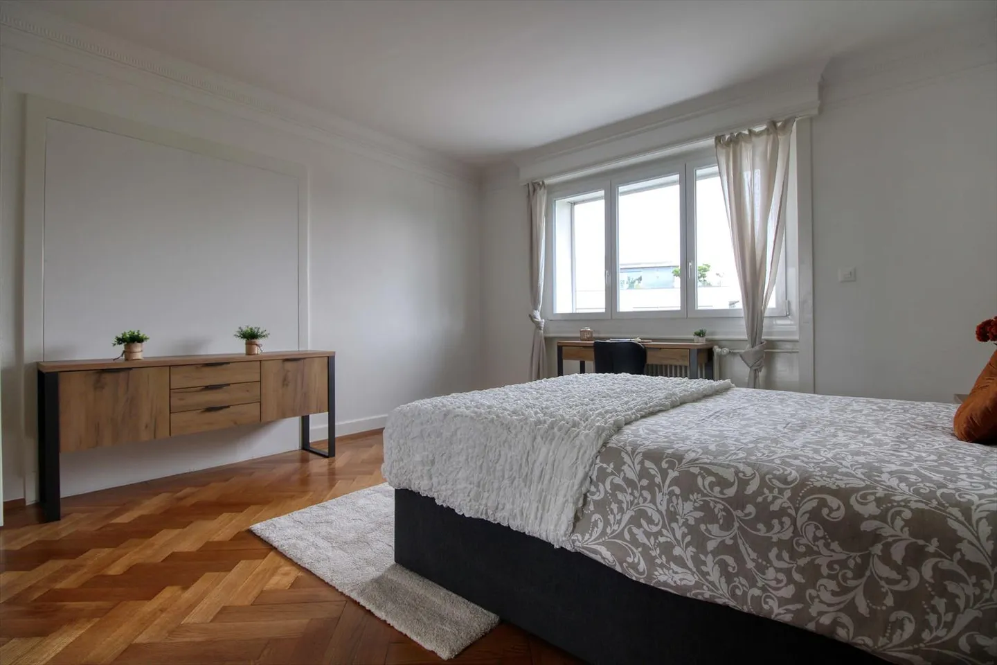Charming Coliving in Lausanne's Serene Avenue de Béthusy - Photo 1 of 18