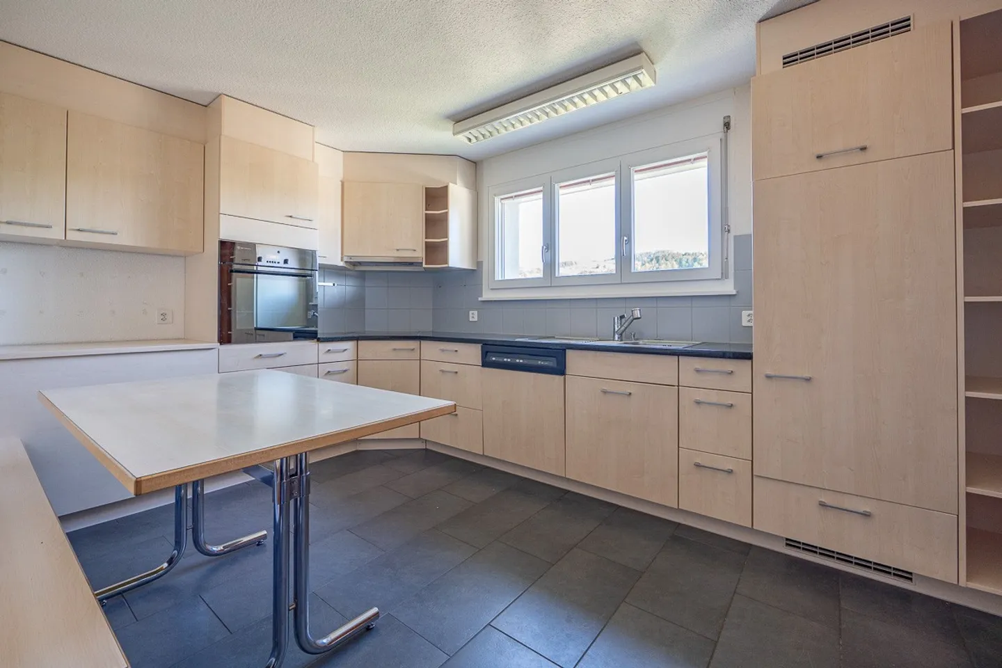 Maison individuelle de 7,5 pièces avec jardin et vue sur le Säntis - objet de rénovation - Photo 5 sur 13