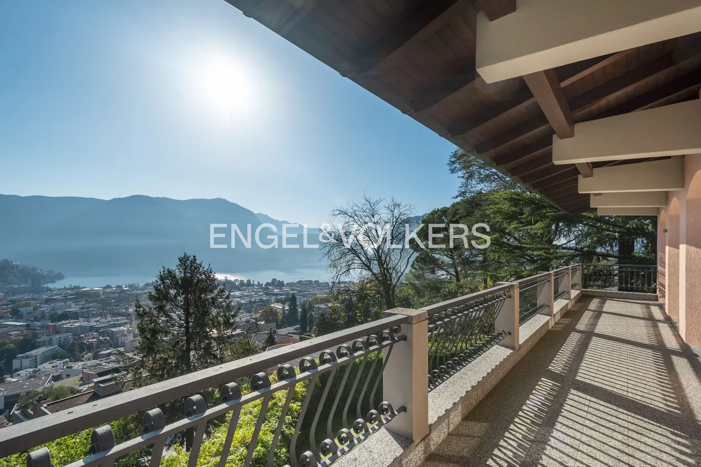 Villa prestigieuse avec vue imprenable - Photo 1 sur 13