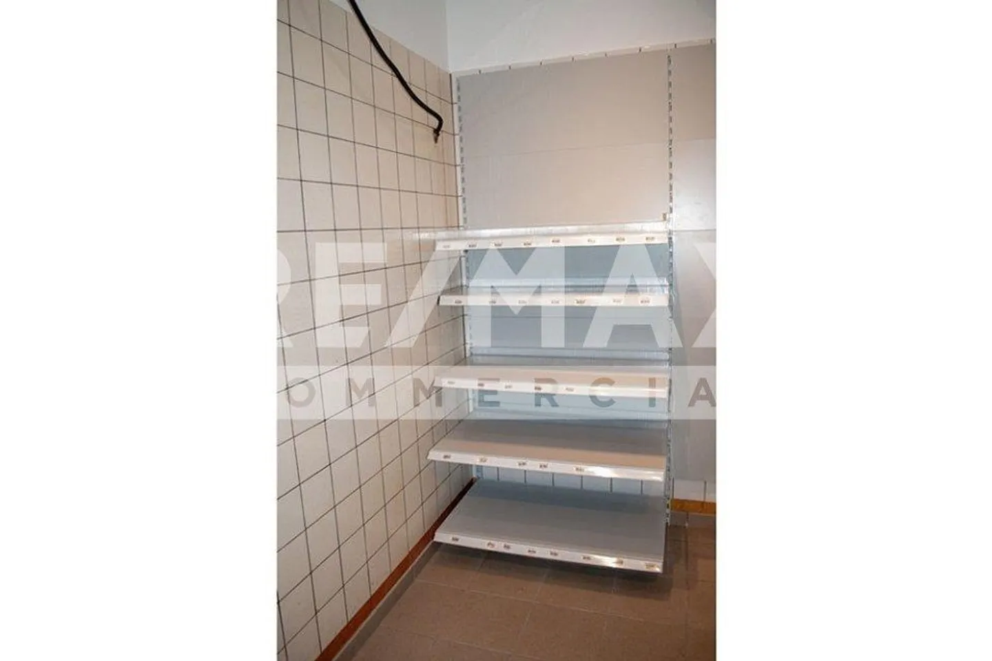 Ausstellungsraum, Lokal oder Büro - Foto 9 von 12